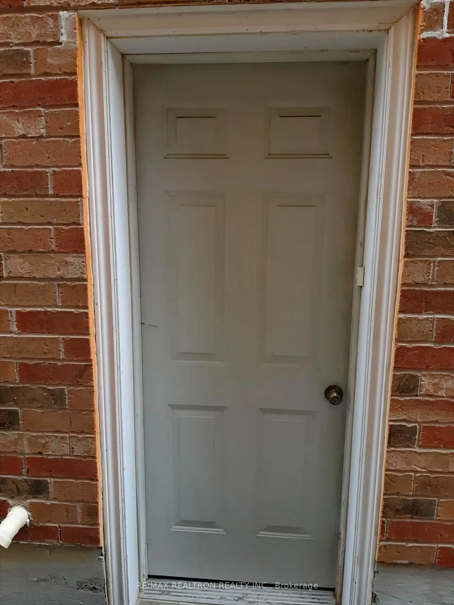 27 Knowles Drive