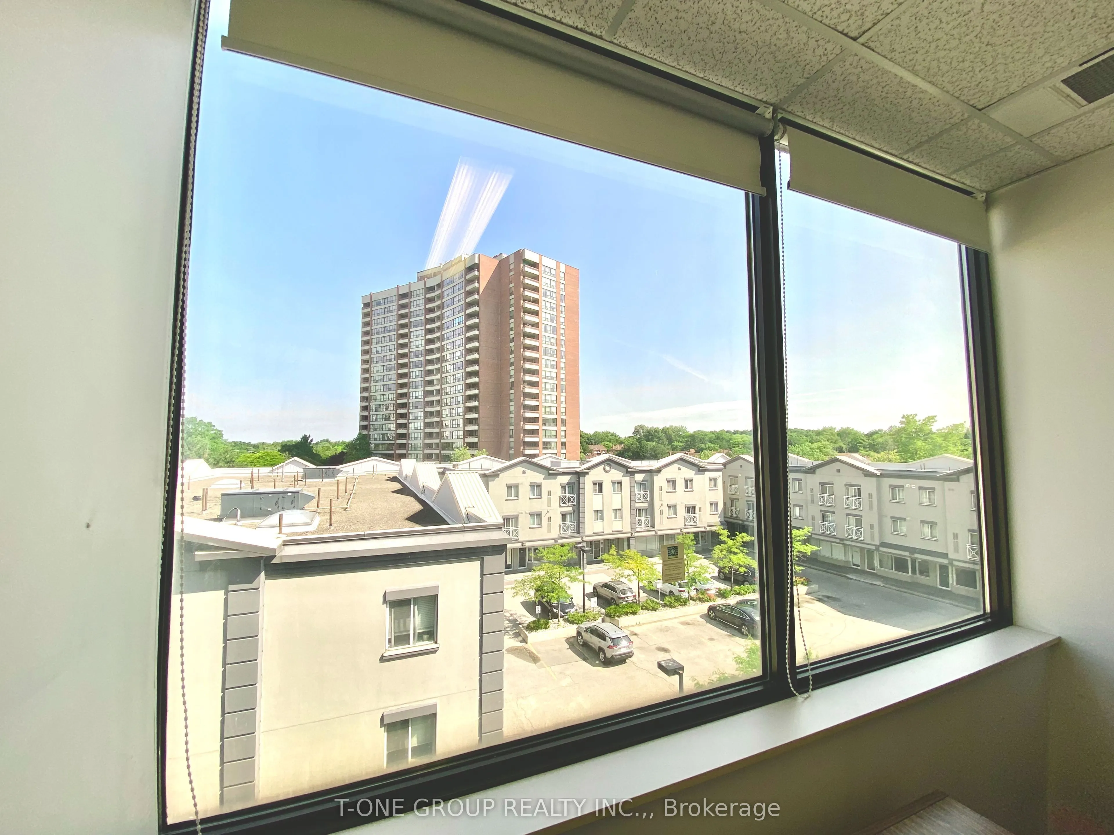 2347 Kennedy Road E, #407