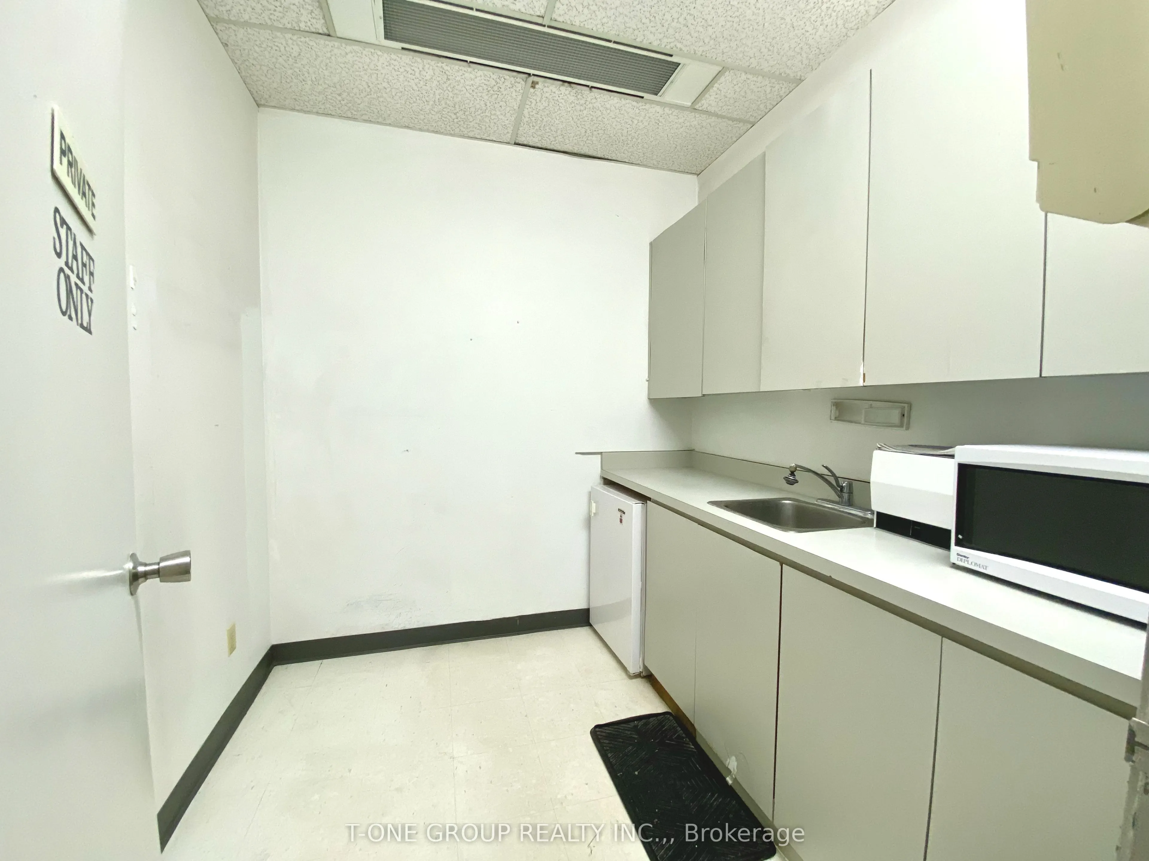 2347 Kennedy Road E, #407
