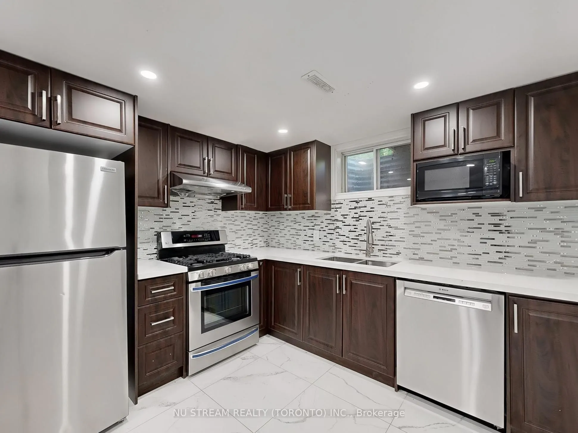 172 Lawson Road