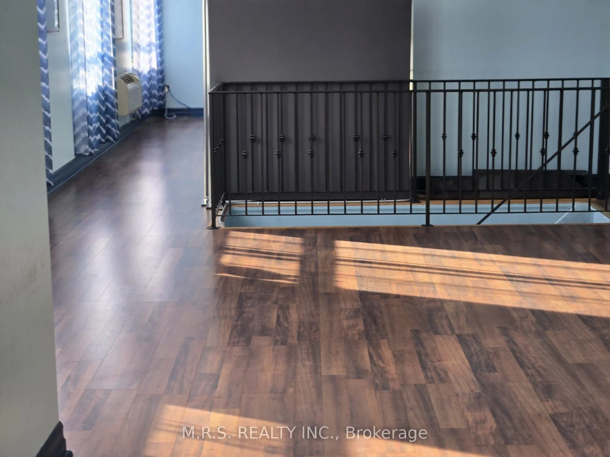 2152 Danforth Avenue, #2nd Flr