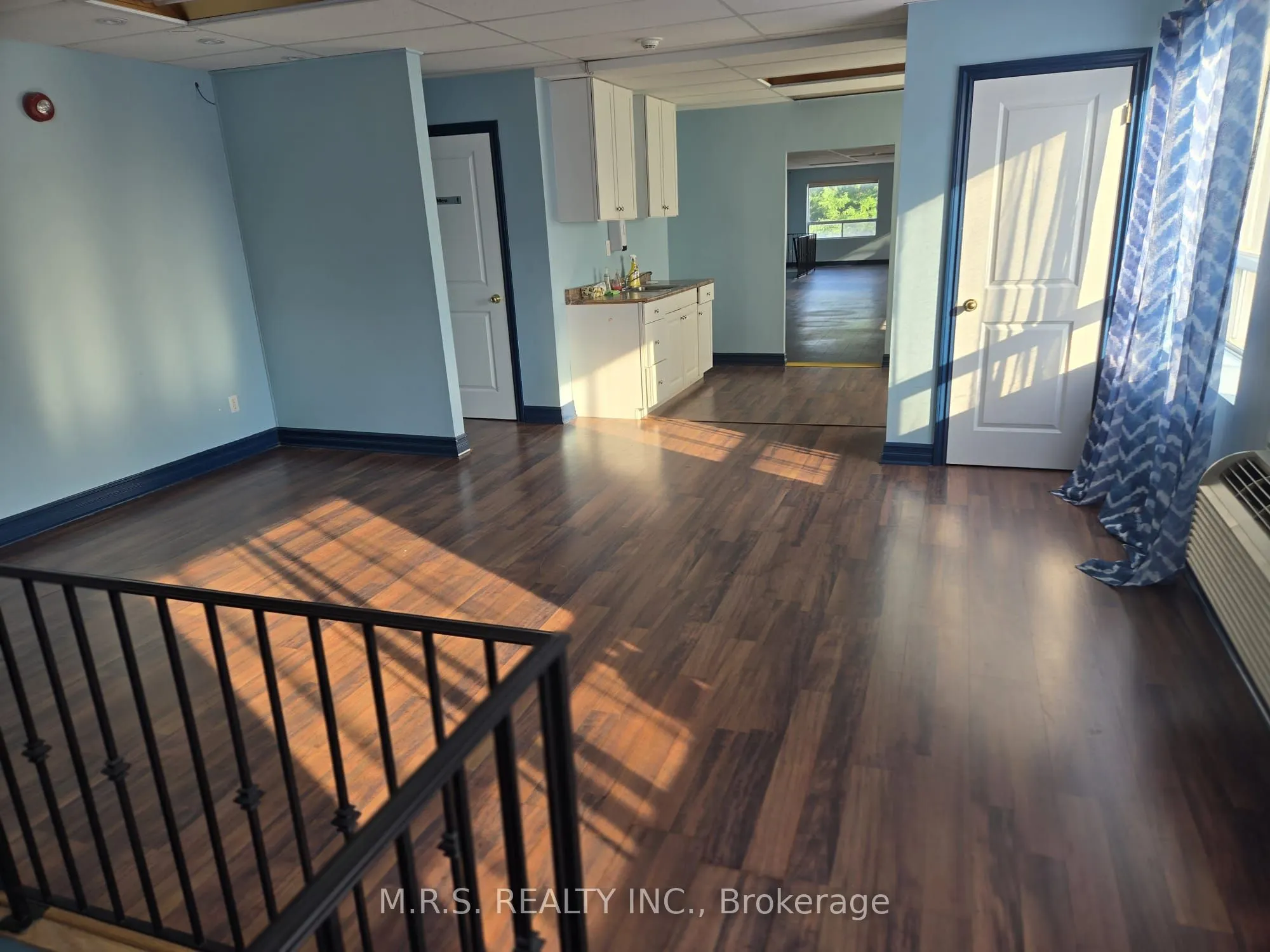 2152 Danforth Avenue, #2nd Flr