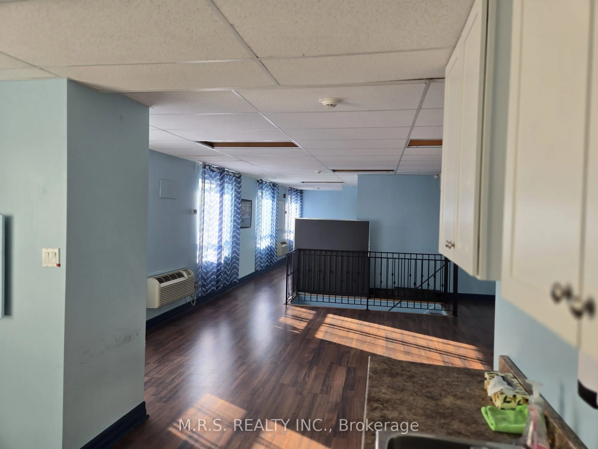 2152 Danforth Avenue, #2nd Flr