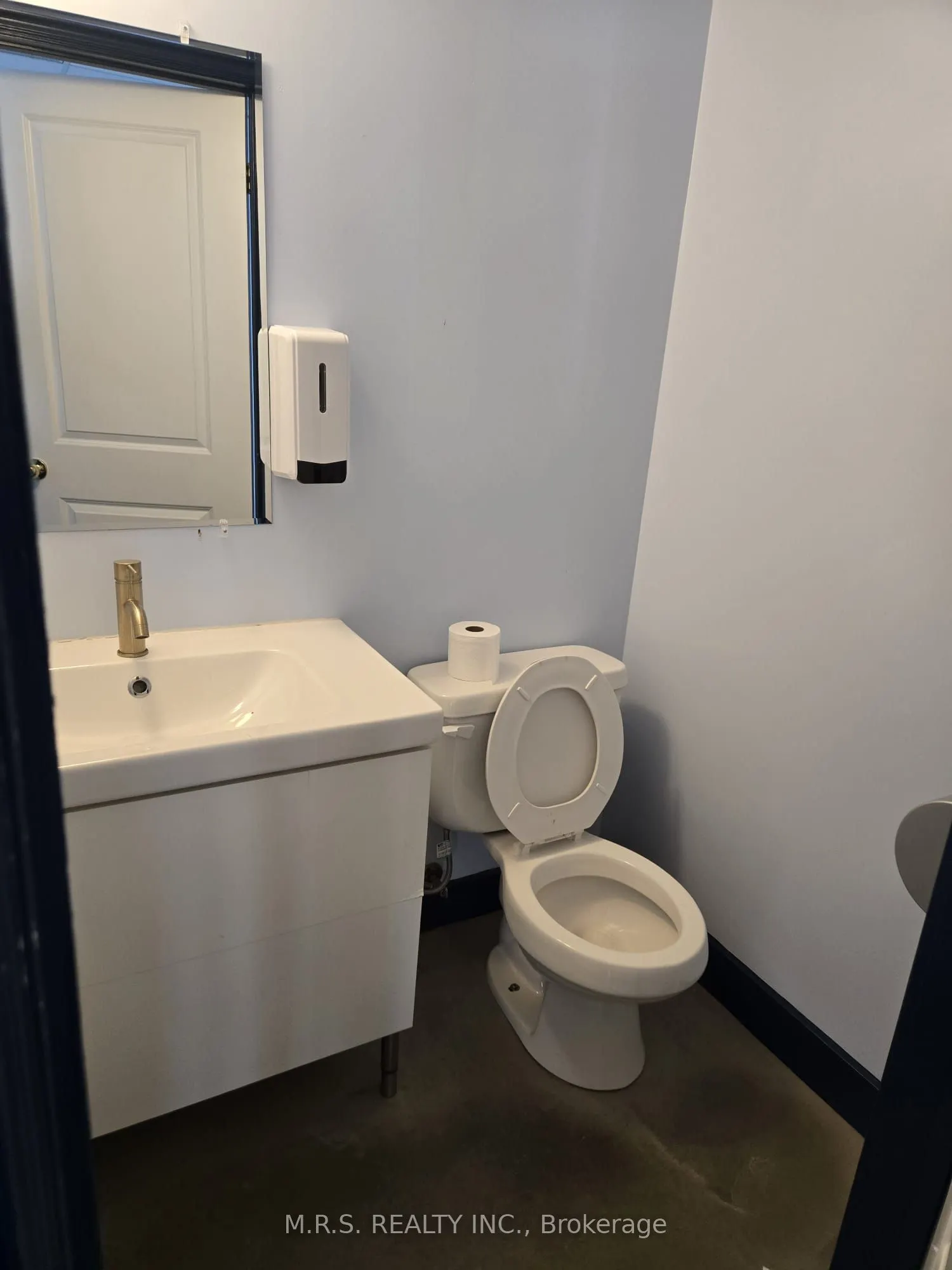 2152 Danforth Avenue, #2nd Flr