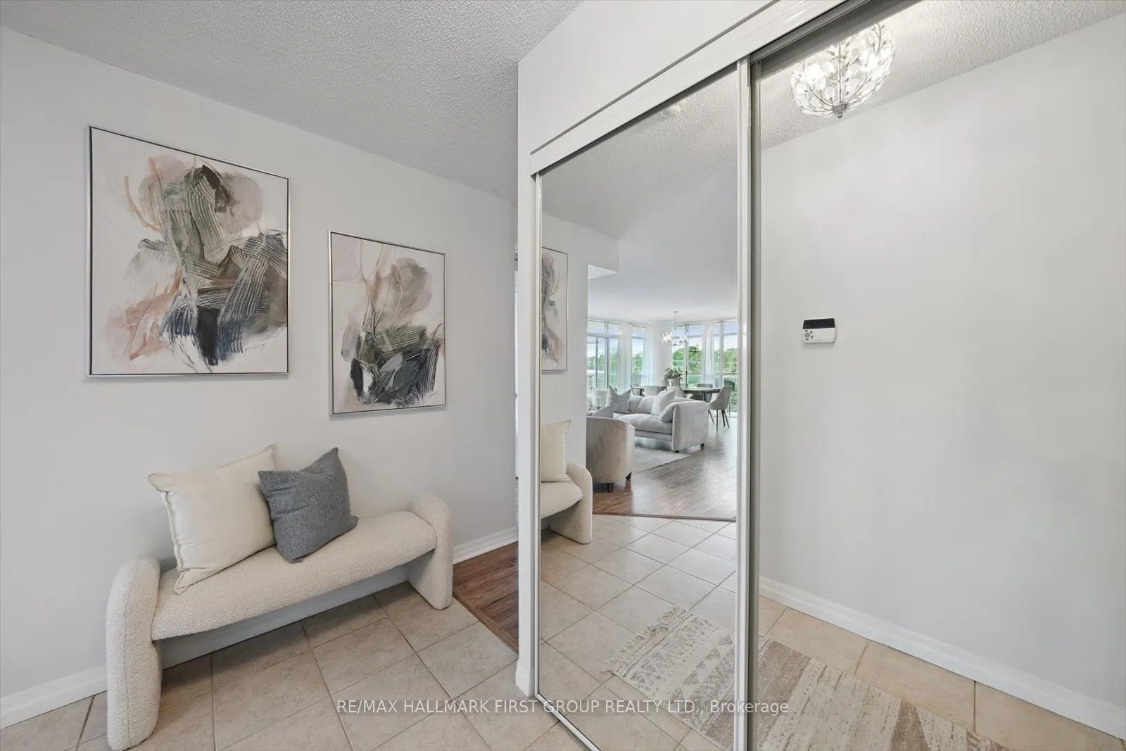 1600 Charles Street, #512
