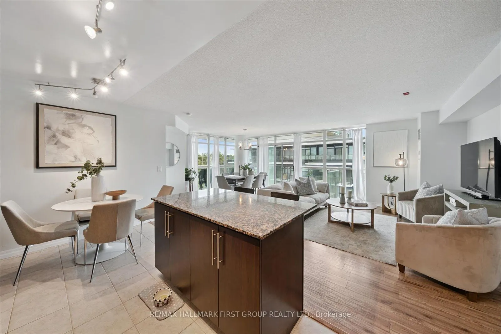 1600 Charles Street, #512