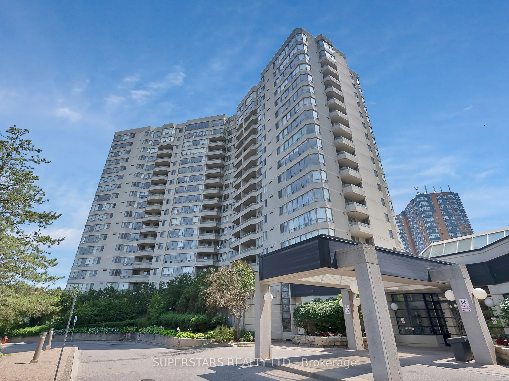 150 Alton Towers Circle, #409