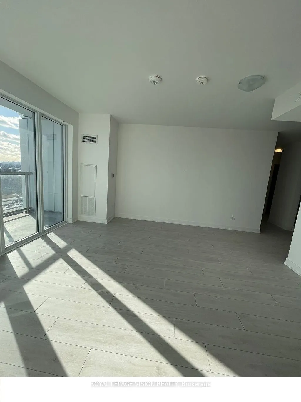 2031 Kennedy Road N, #2717