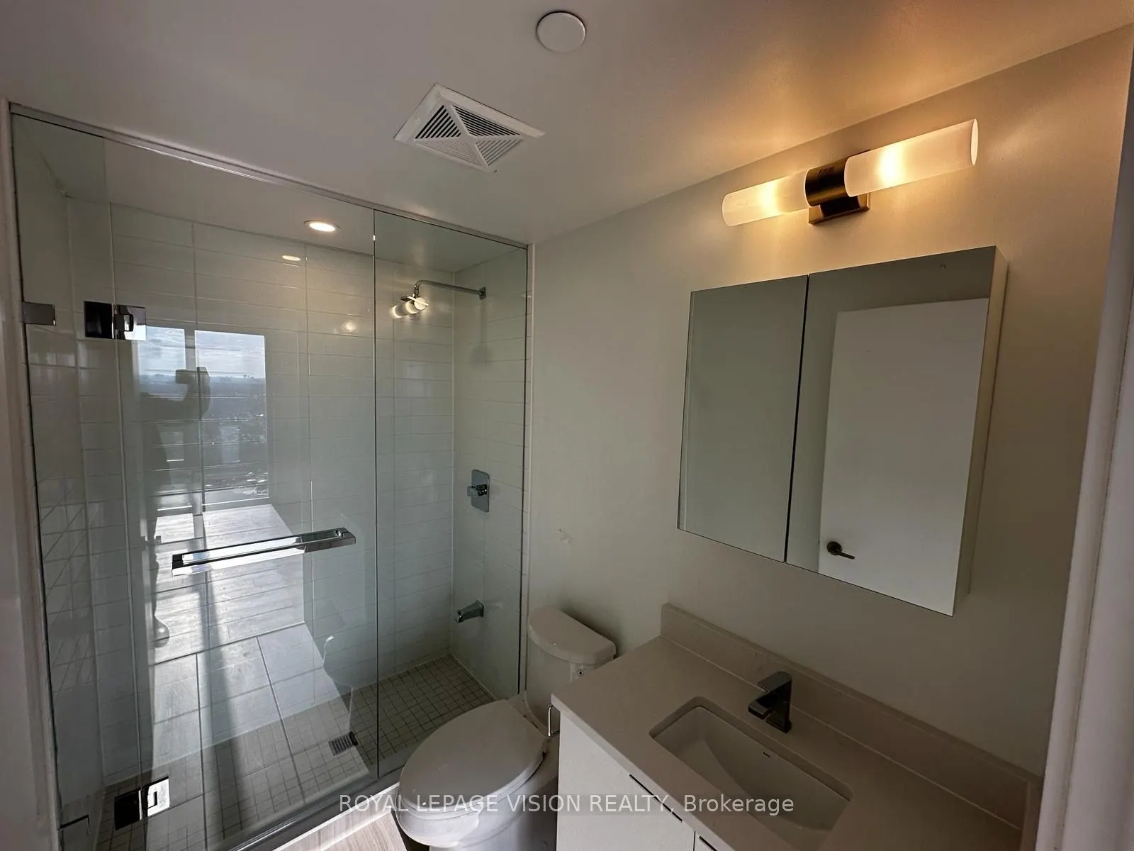 2031 Kennedy Road N, #2717