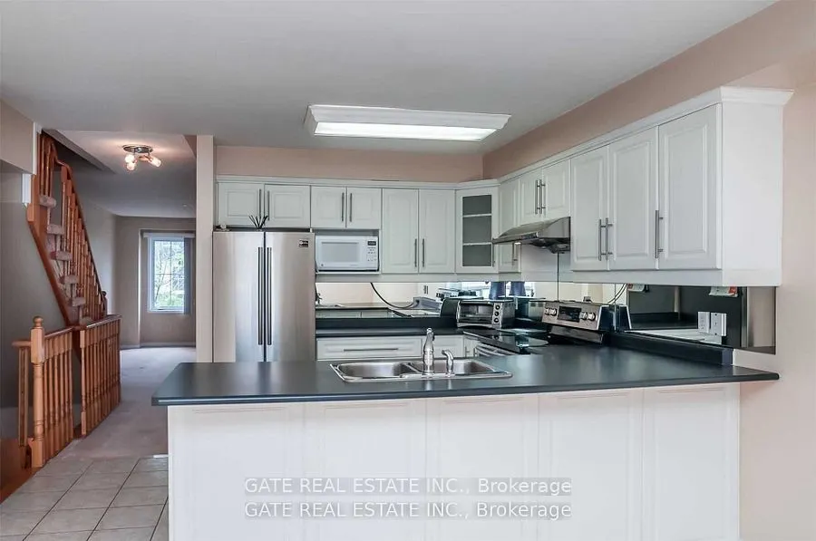 8 Pat Brooks Terrace, #8