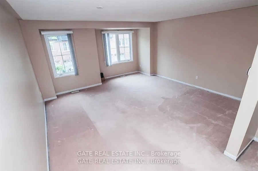 8 Pat Brooks Terrace, #8
