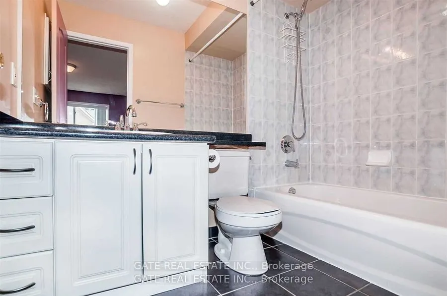 8 Pat Brooks Terrace, #8