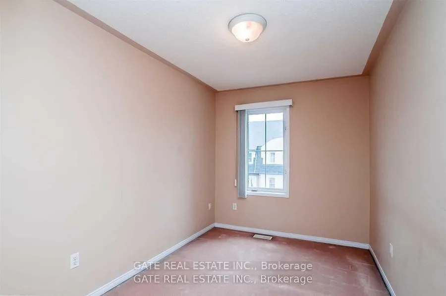 8 Pat Brooks Terrace, #8