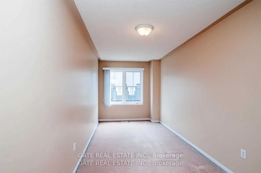 8 Pat Brooks Terrace, #8