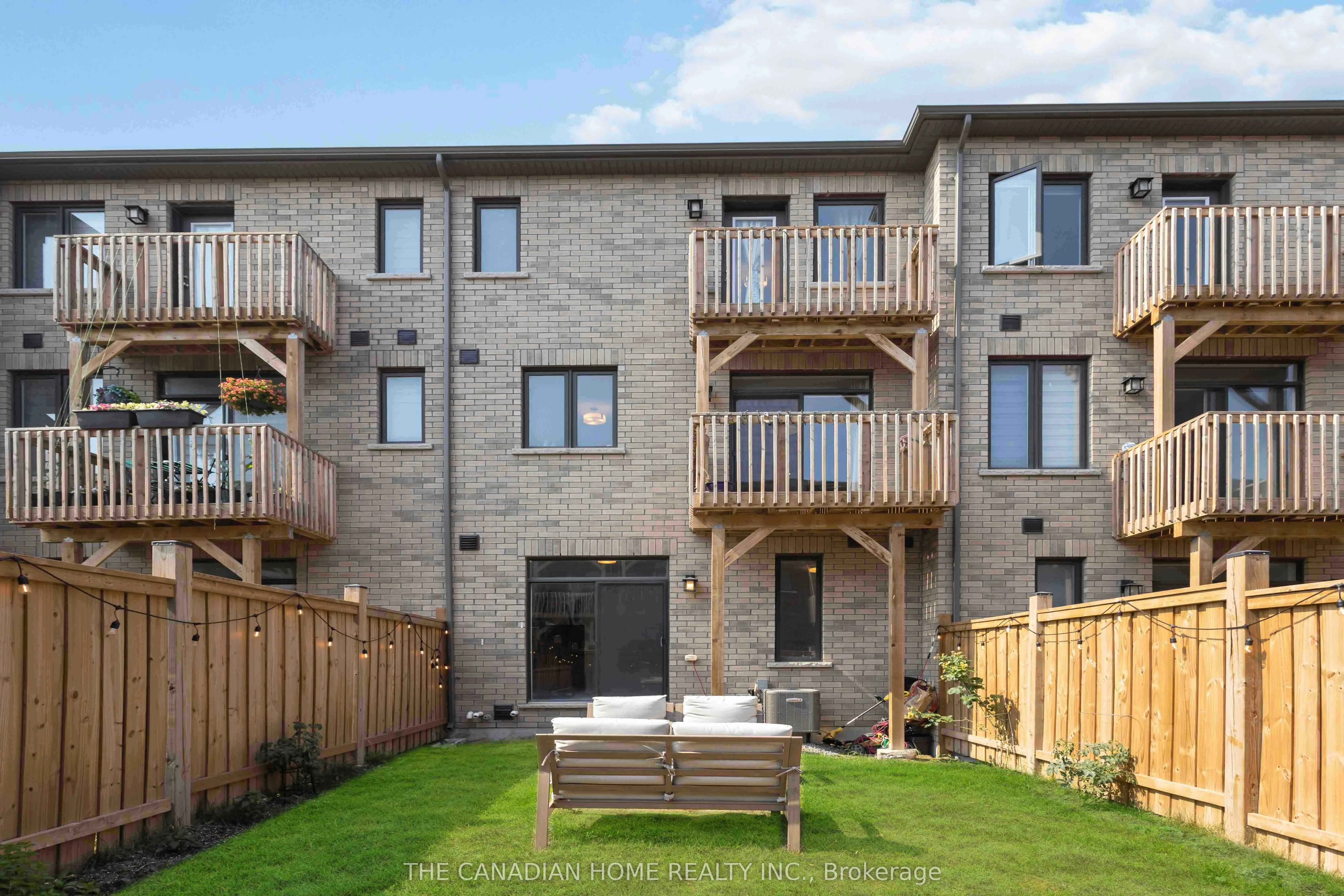 5 Douet Lane