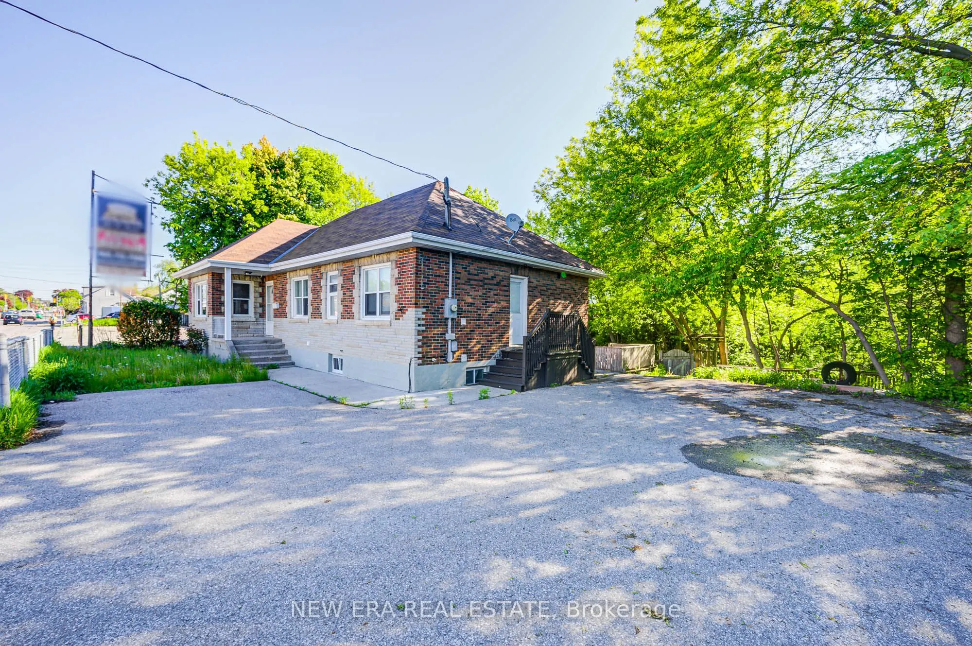 345 Park Road S