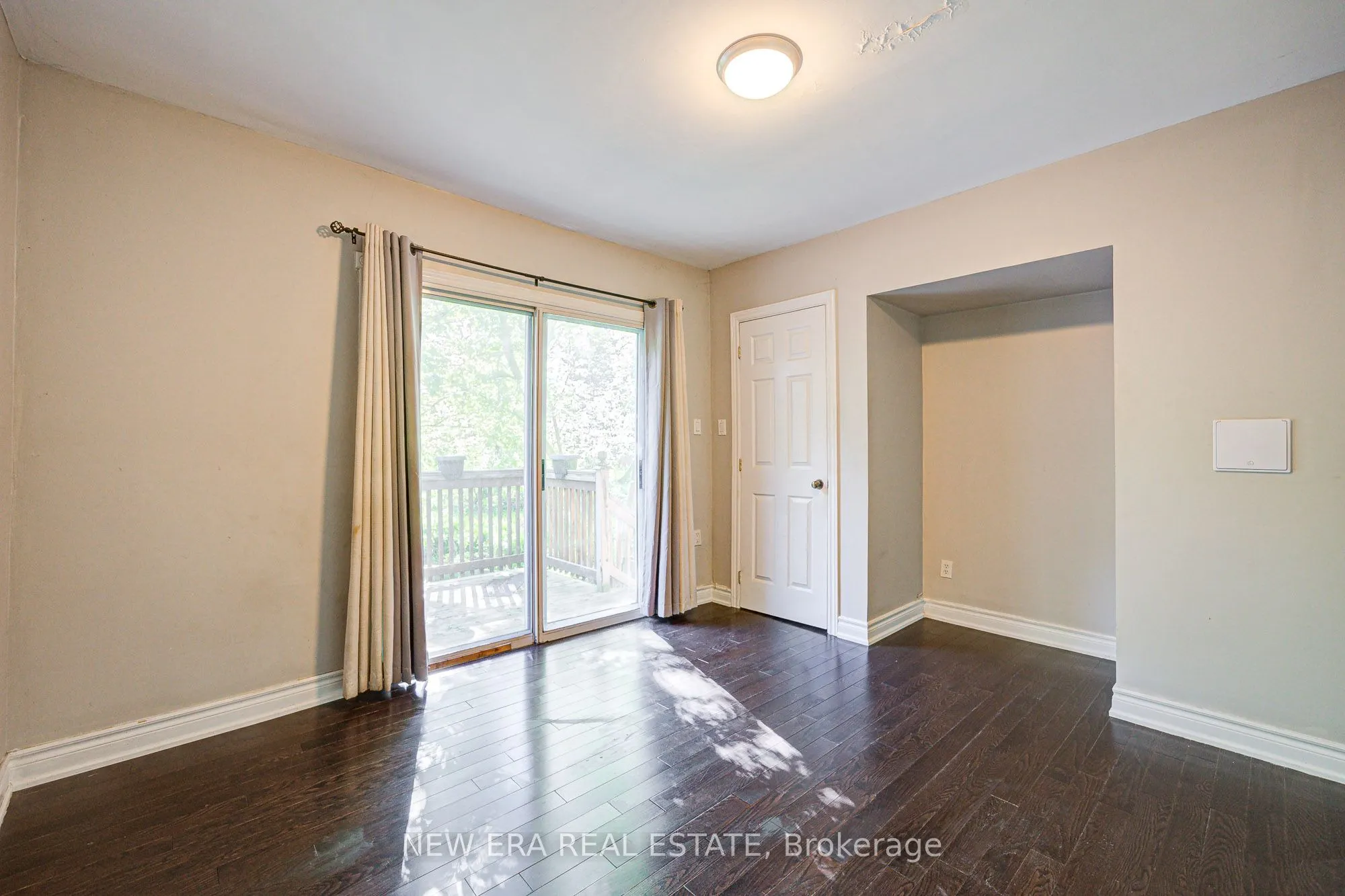 345 Park Road S