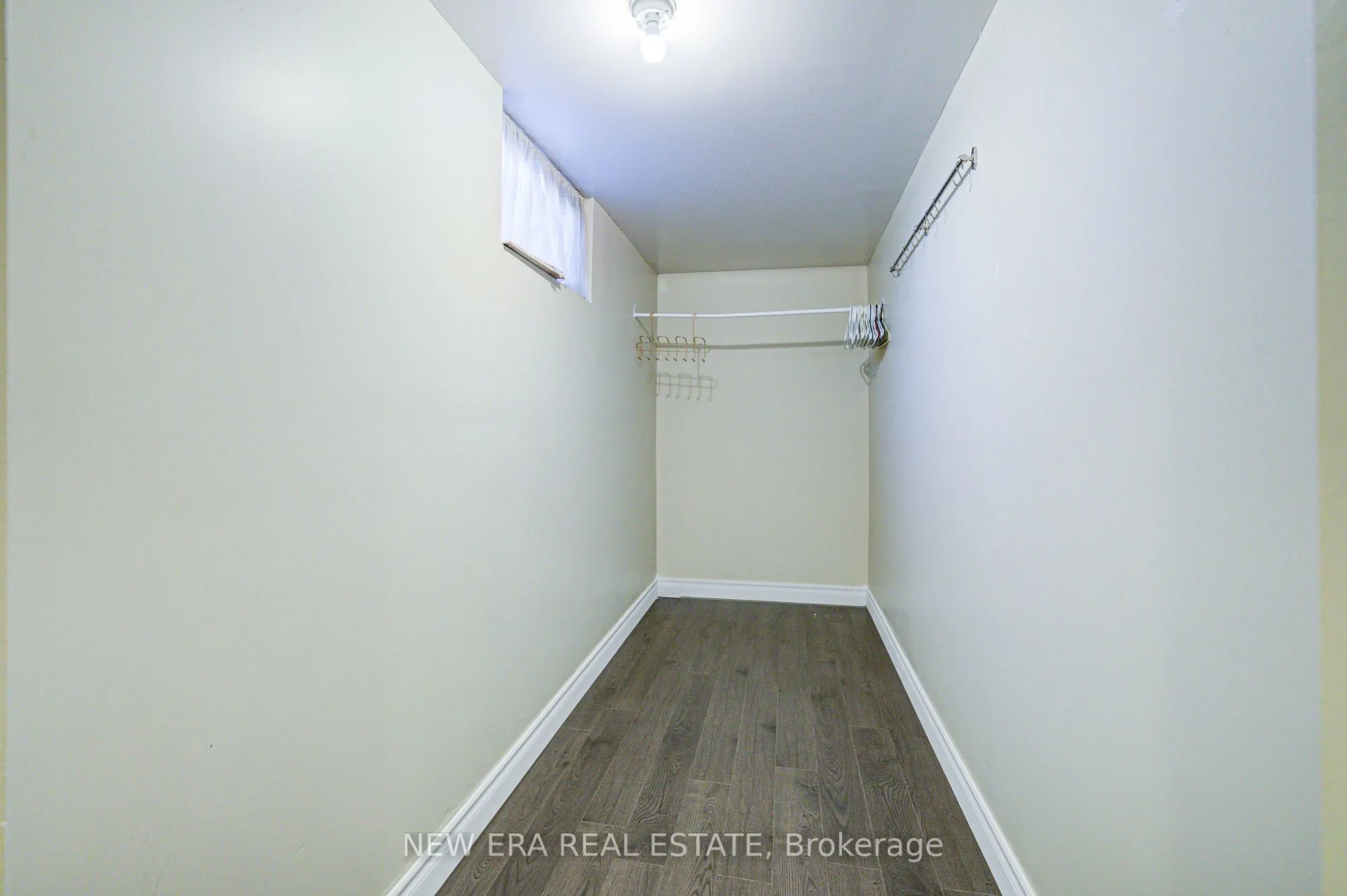 345 Park Road S
