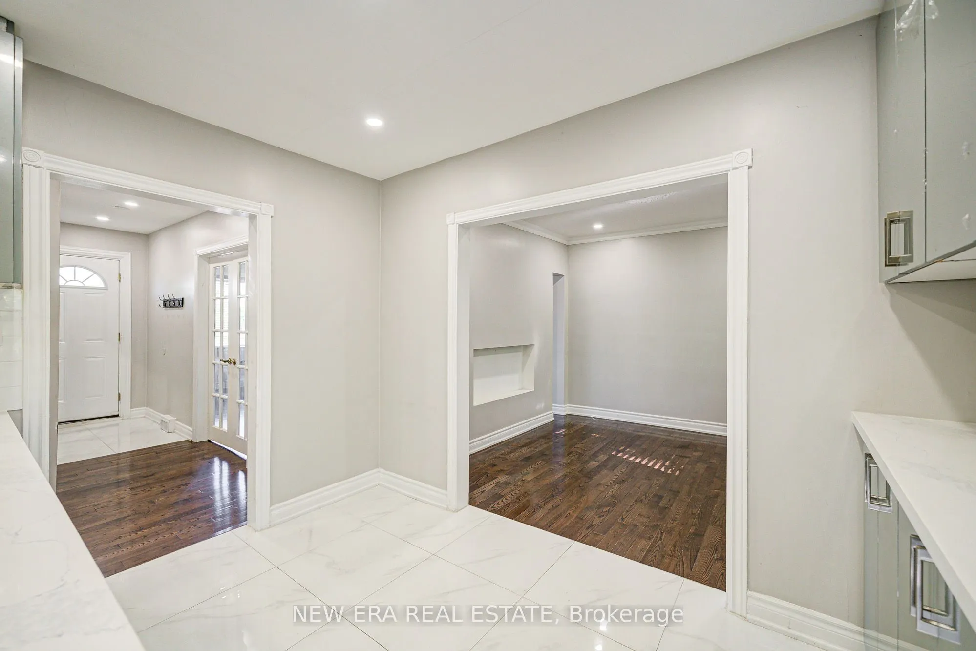 345 Park Road S