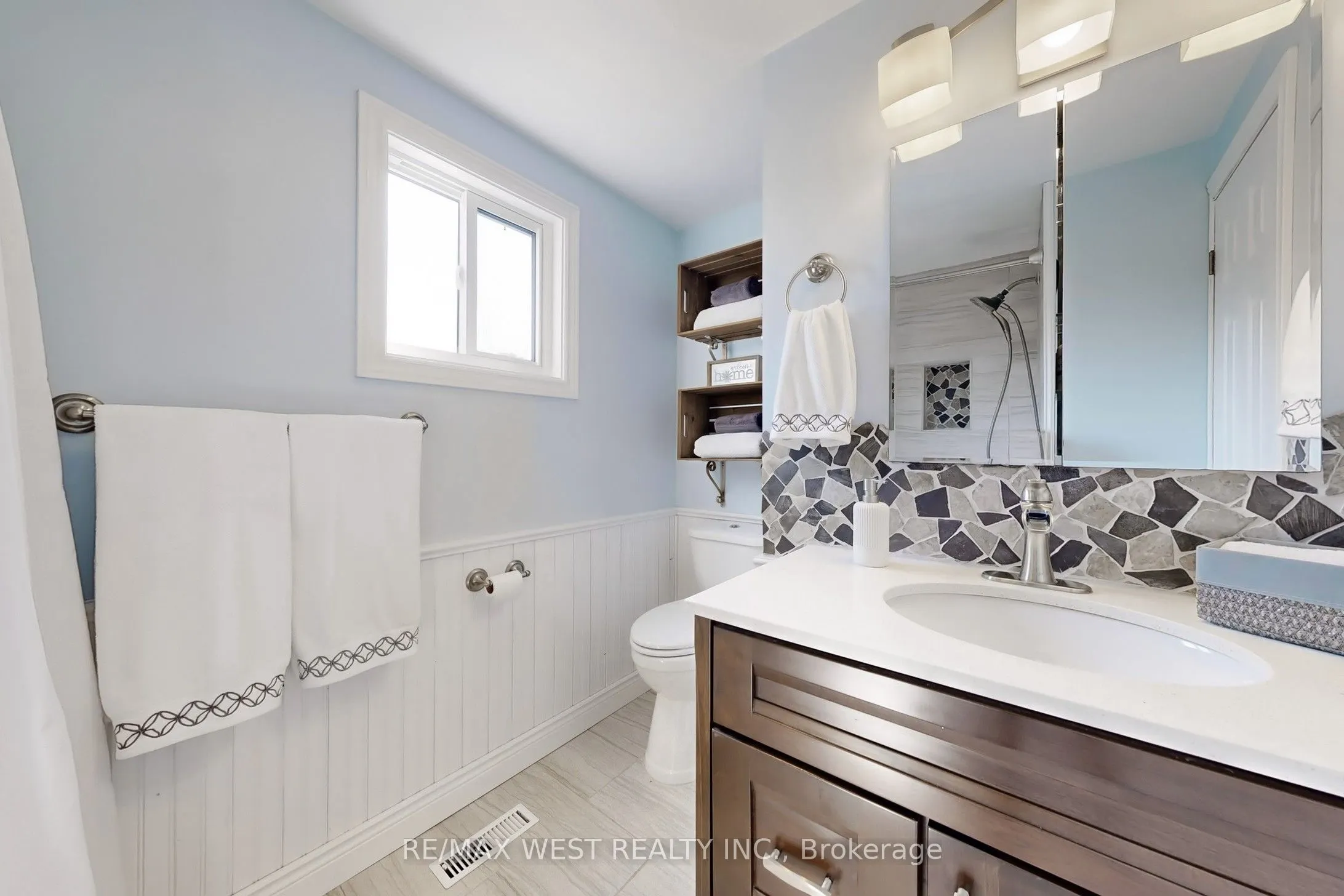 586 Balsam Crescent
