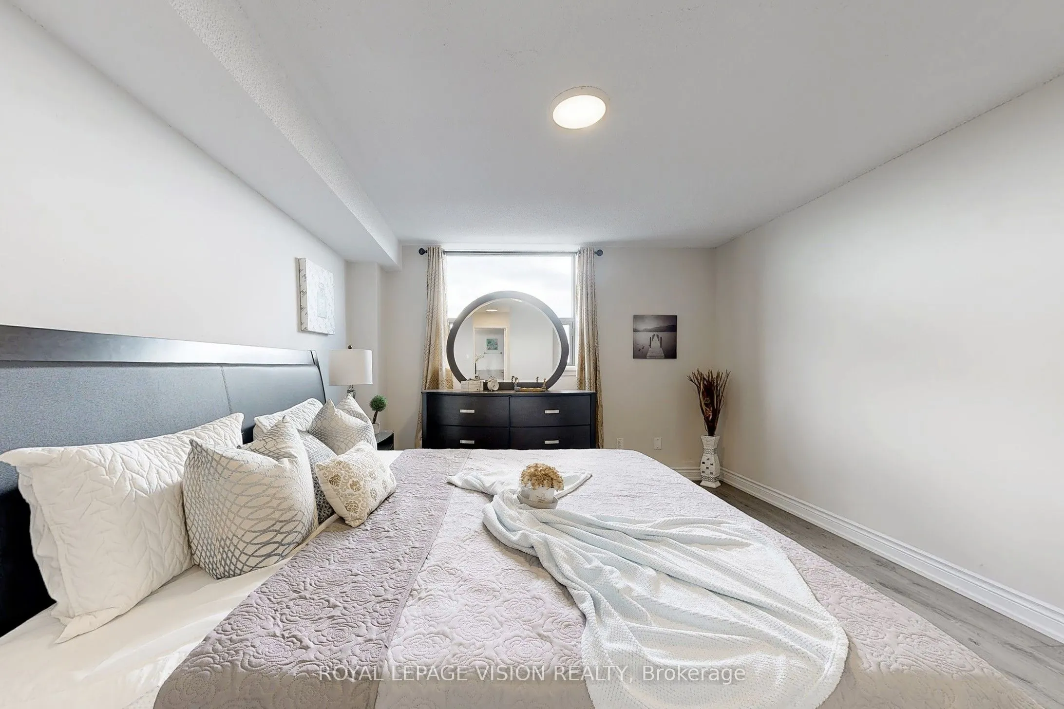 100 Wingarden Court, #1803