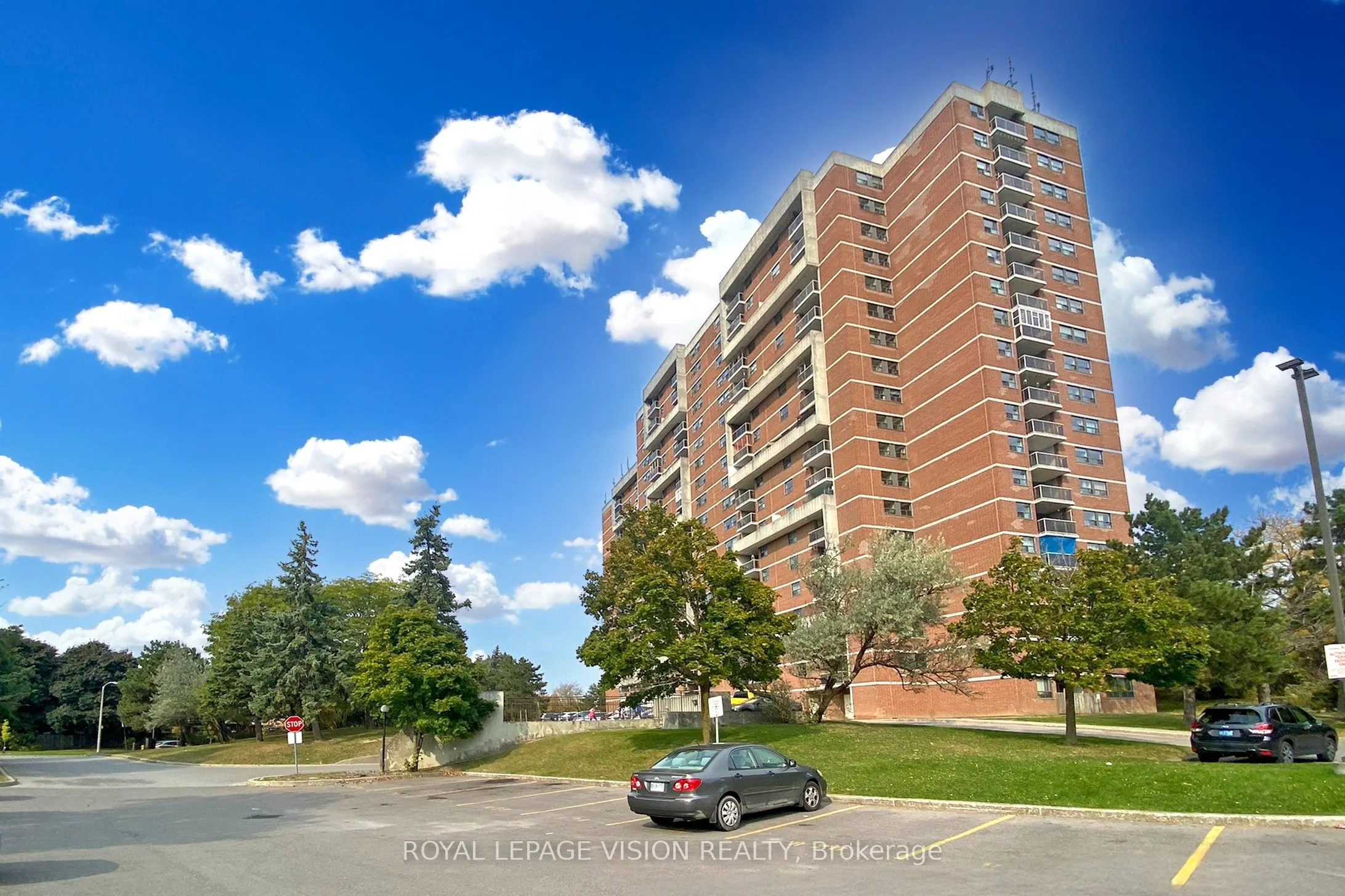 100 Wingarden Court, #1803