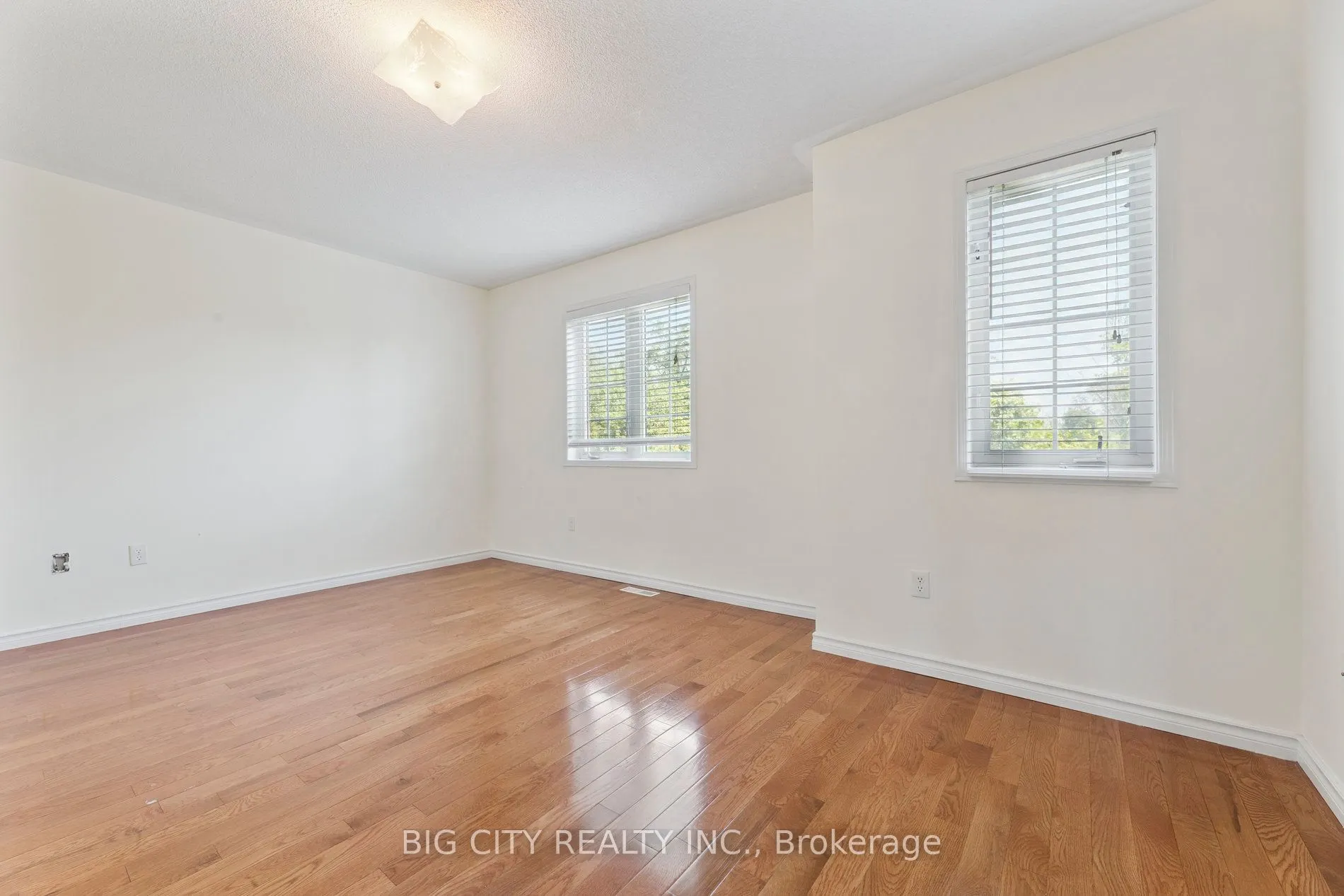 23 Angier Crescent, #Upper