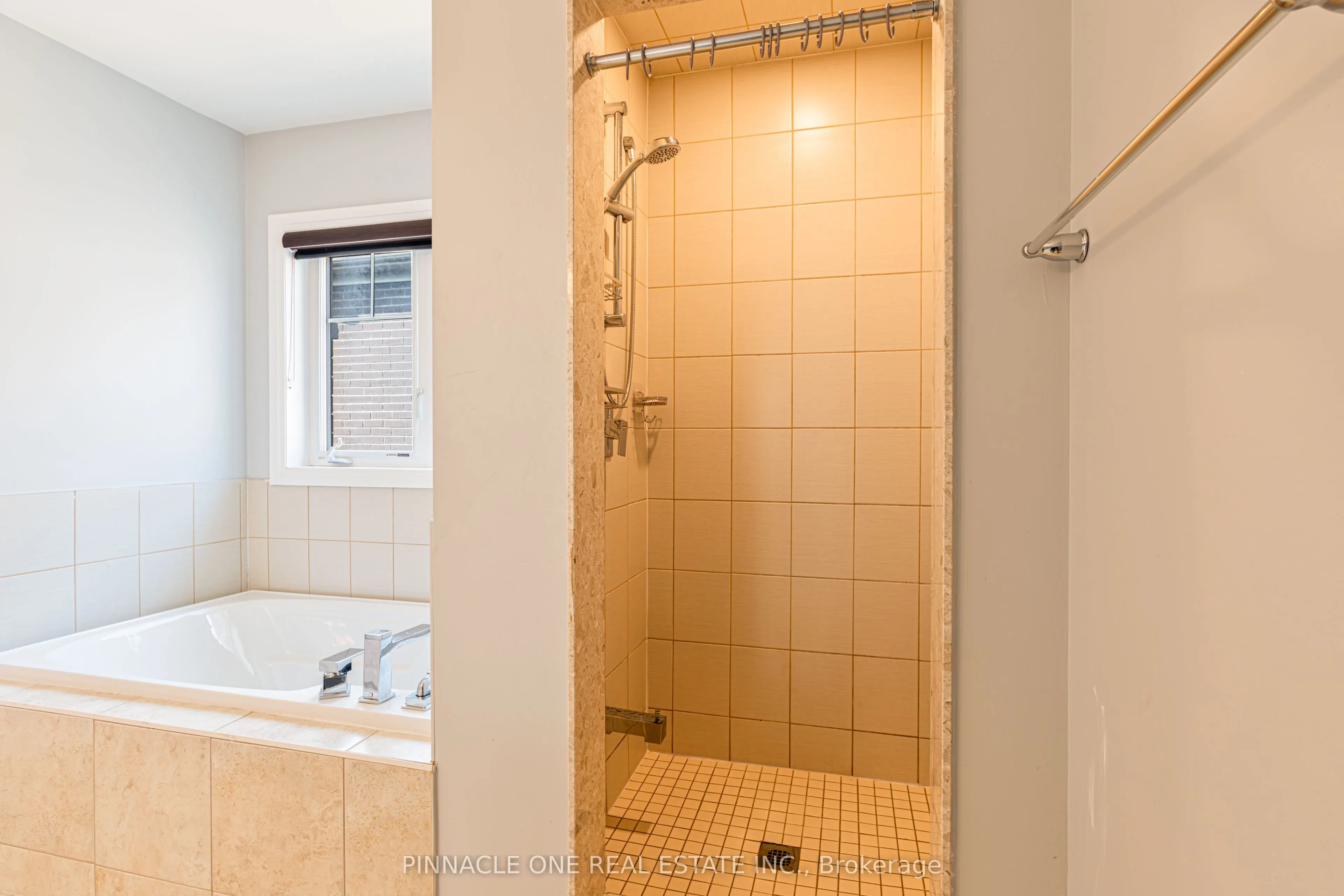 30 Ambereen Place