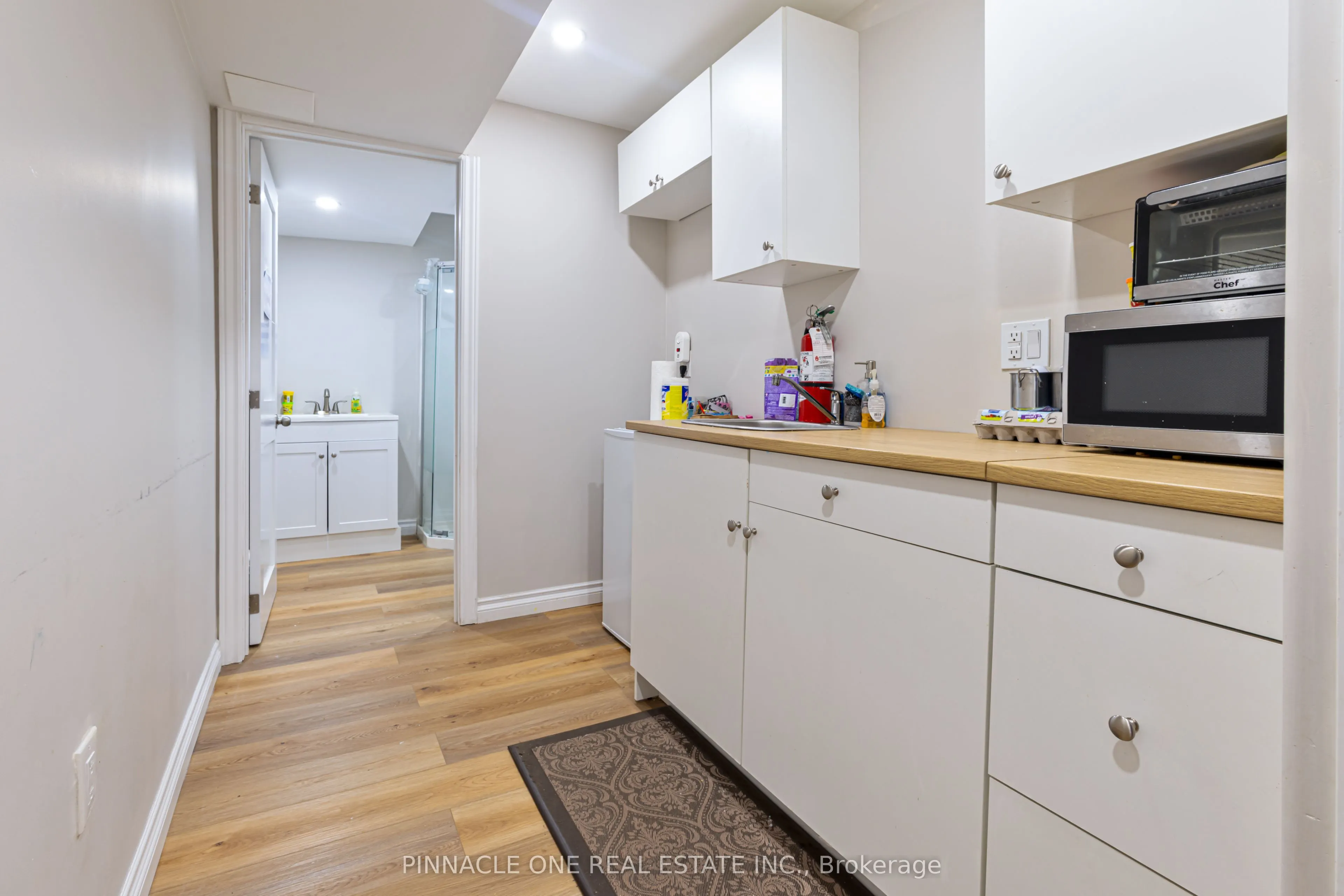 30 Ambereen Place