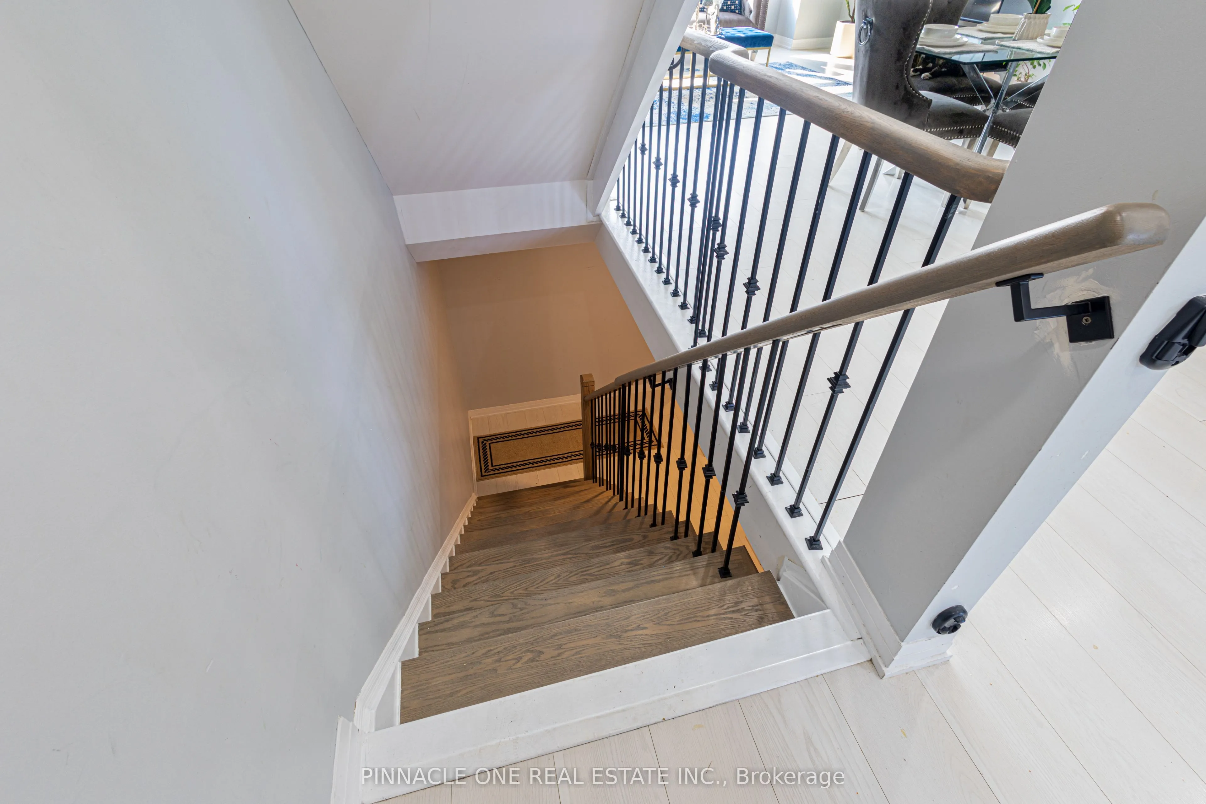 30 Ambereen Place