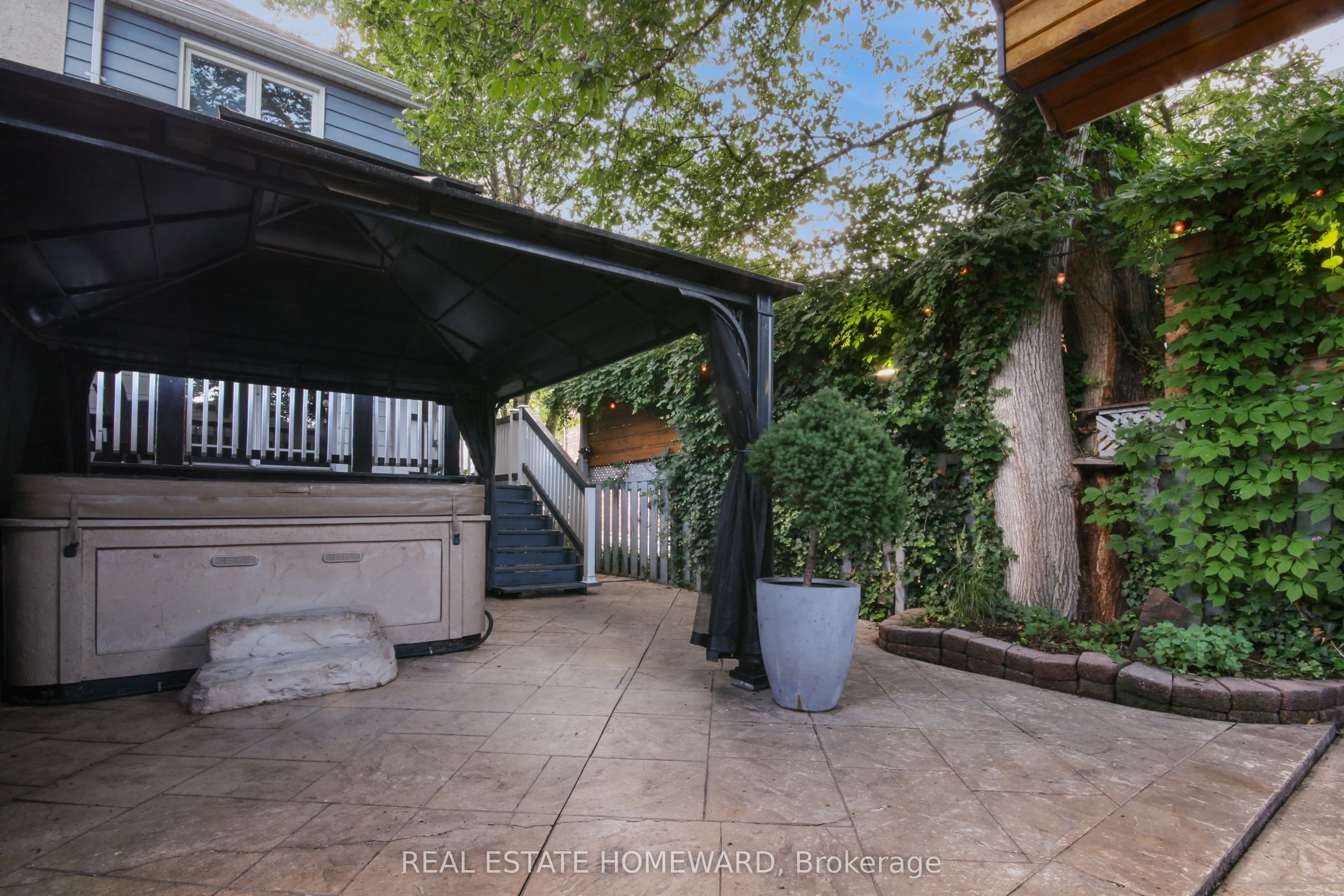 55 Woodbine Avenue