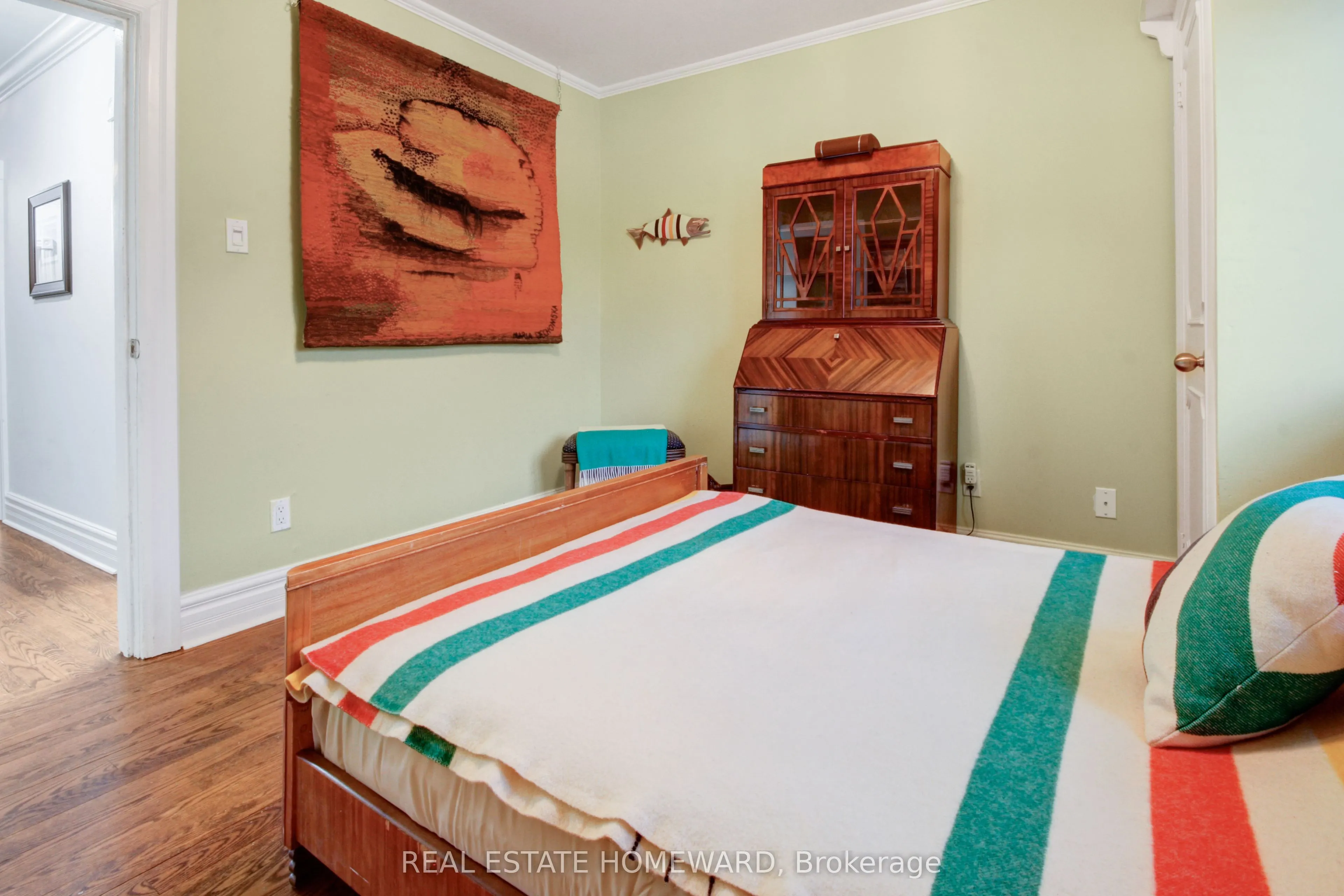 55 Woodbine Avenue