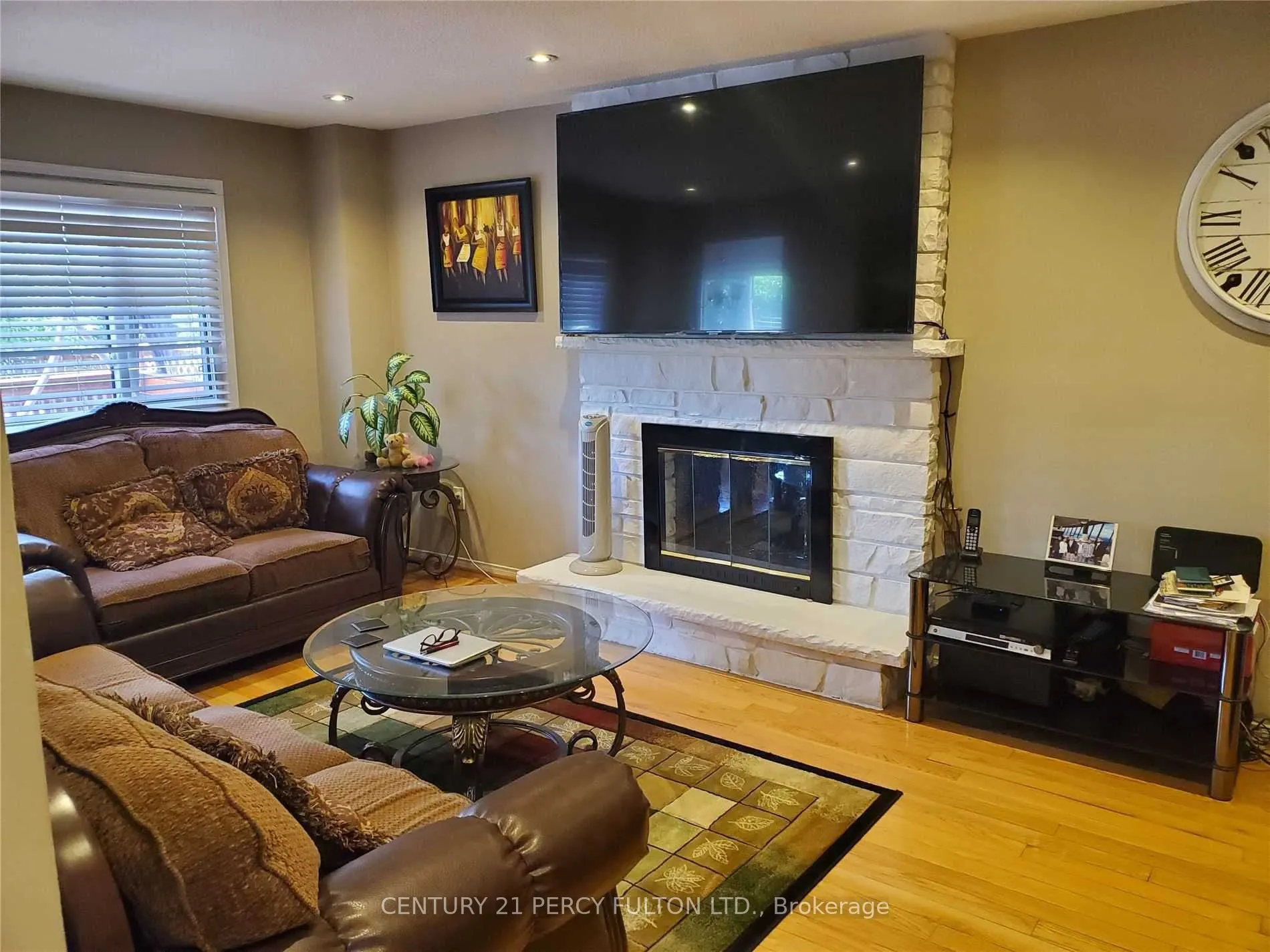 18 Gaslight Crescent