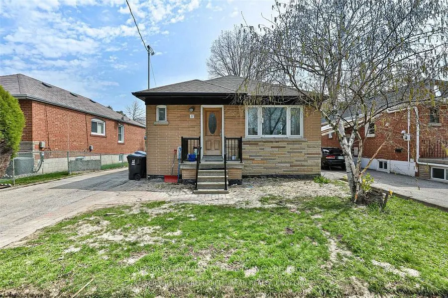 31 Flintridge Road, #Upper