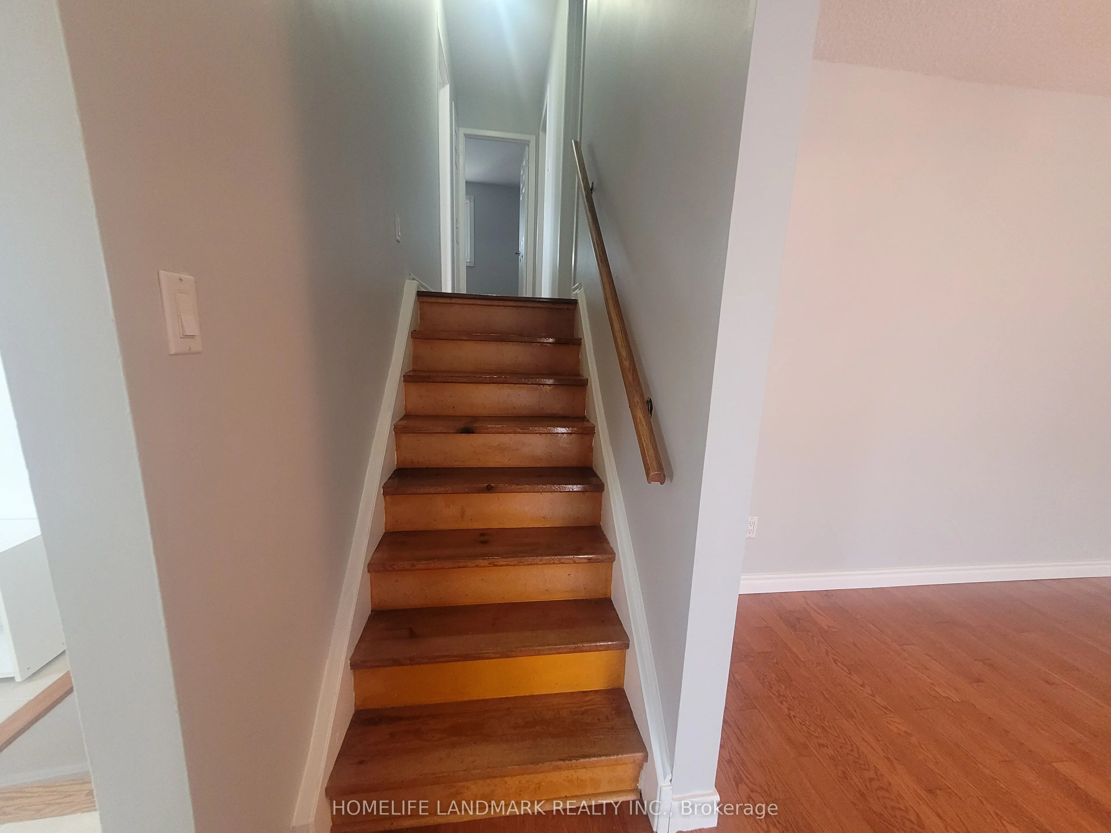 48 Kennaley Crescent, #Upper
