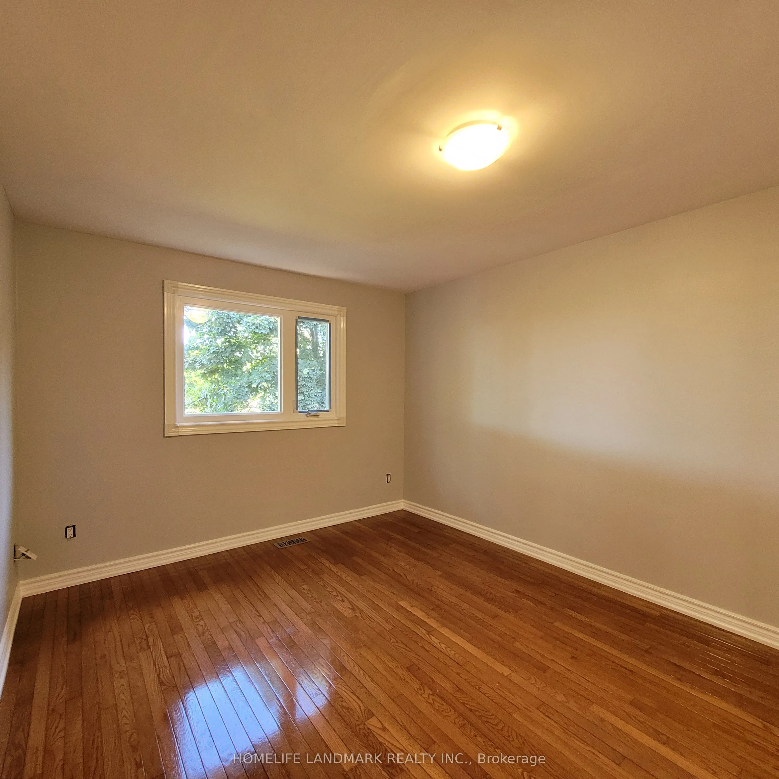 48 Kennaley Crescent, #Upper