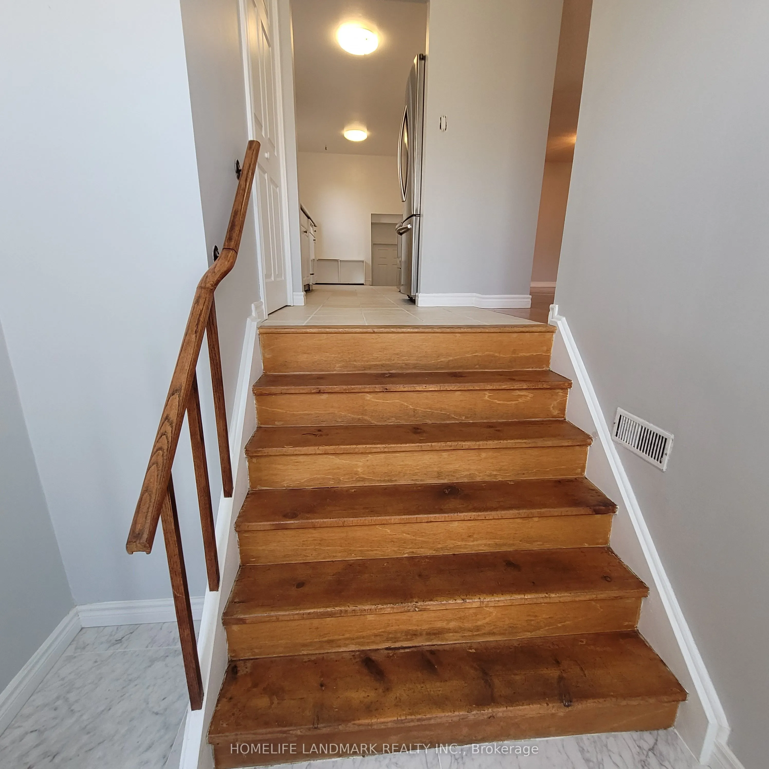 48 Kennaley Crescent, #Upper