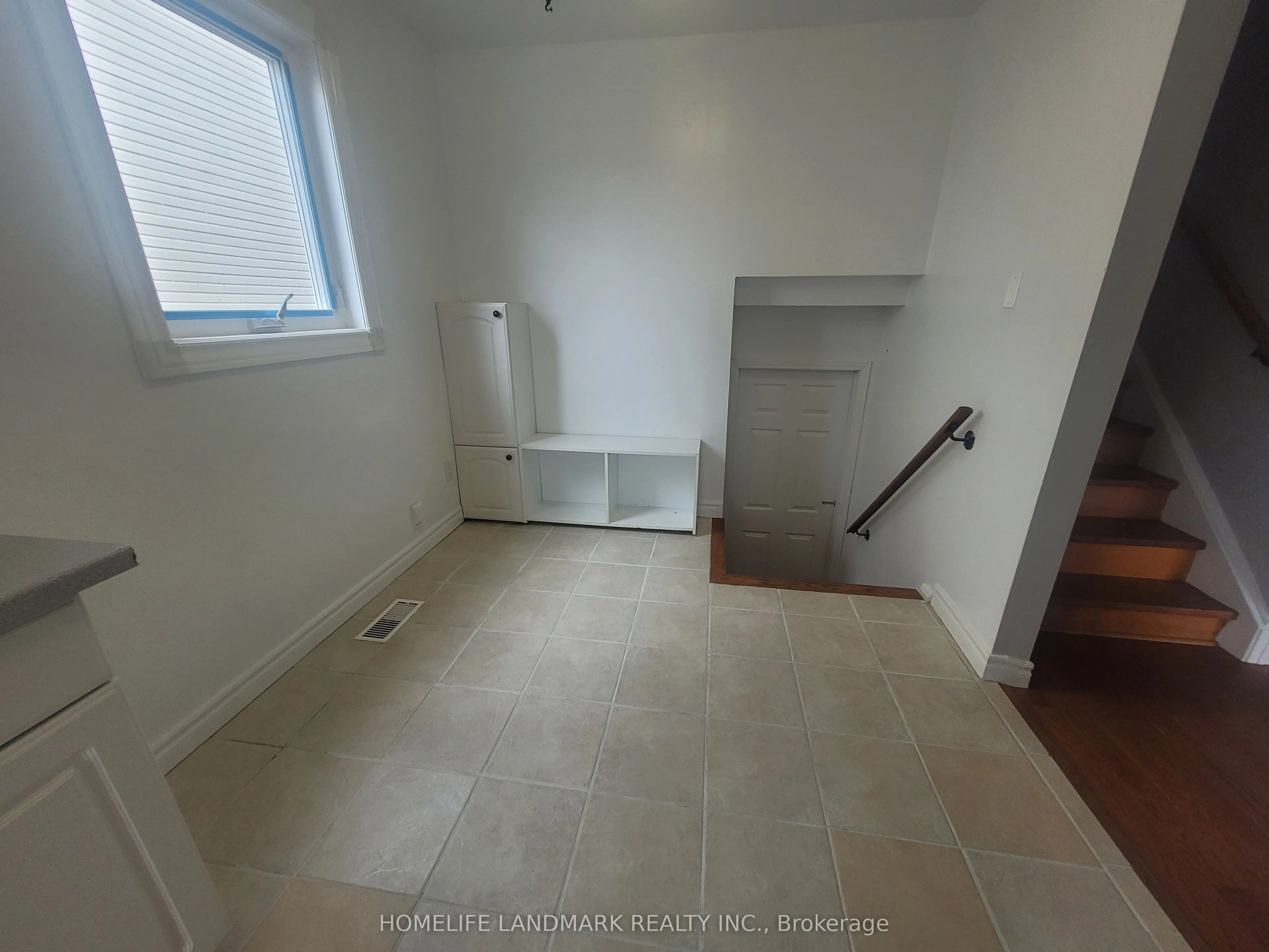 48 Kennaley Crescent, #Upper