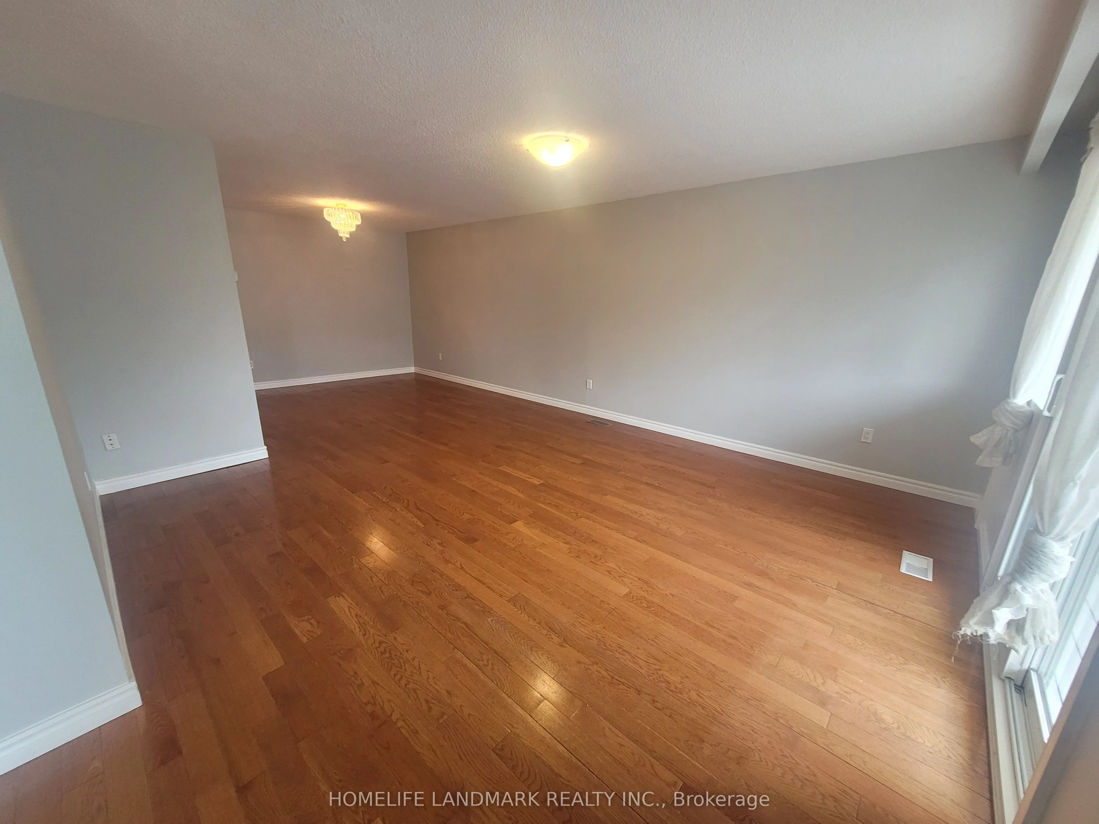 48 Kennaley Crescent, #Upper