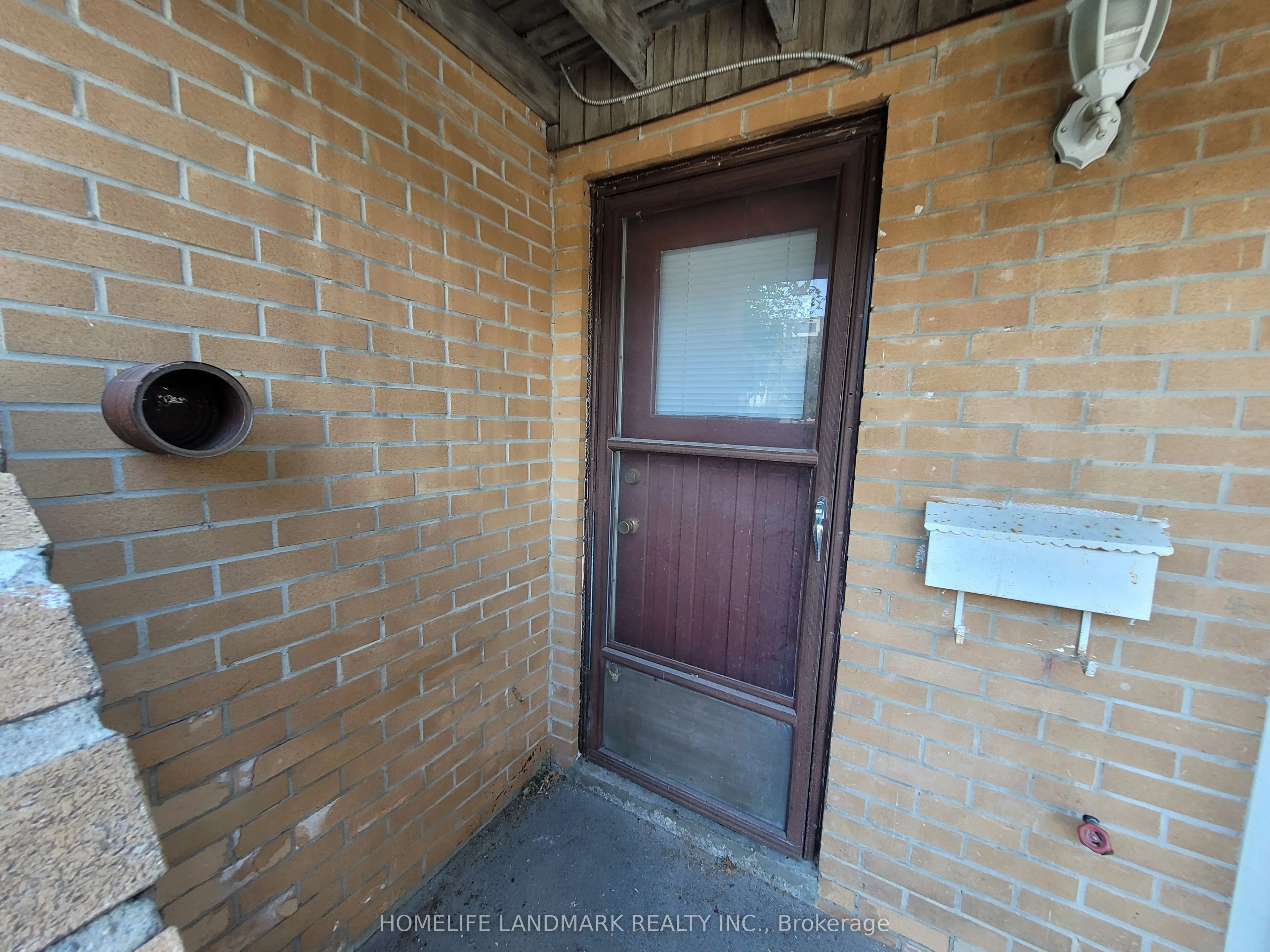 48 Kennaley Crescent, #Upper