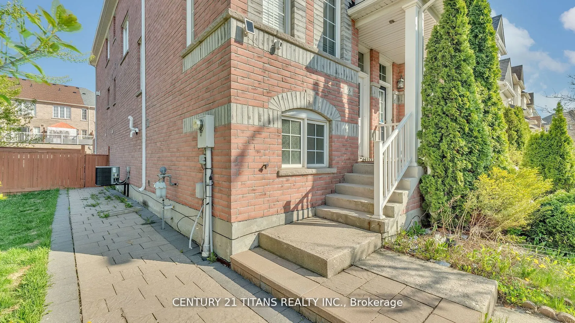55 Wilkes Crescent