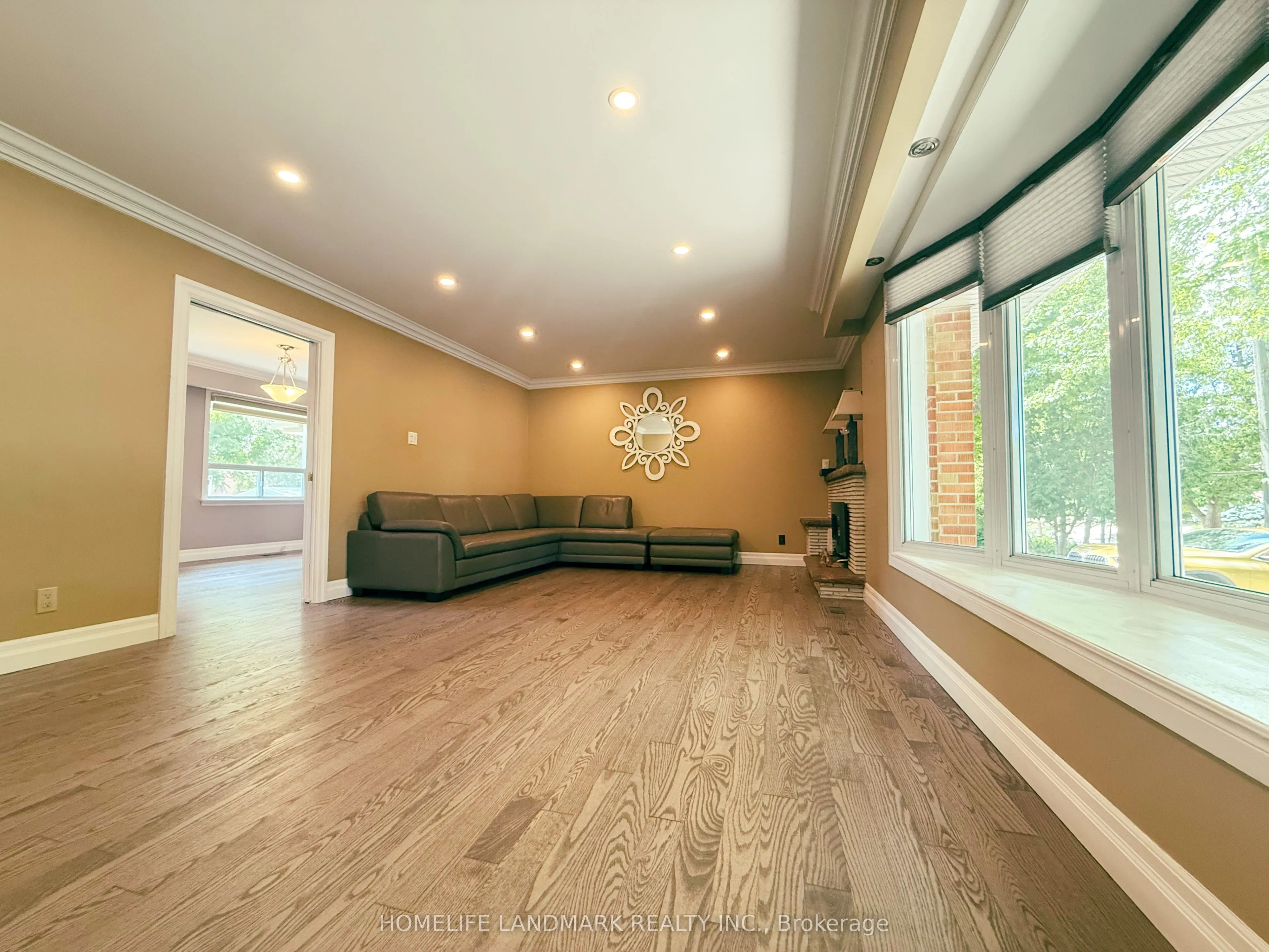 83 Emmeline Crescent