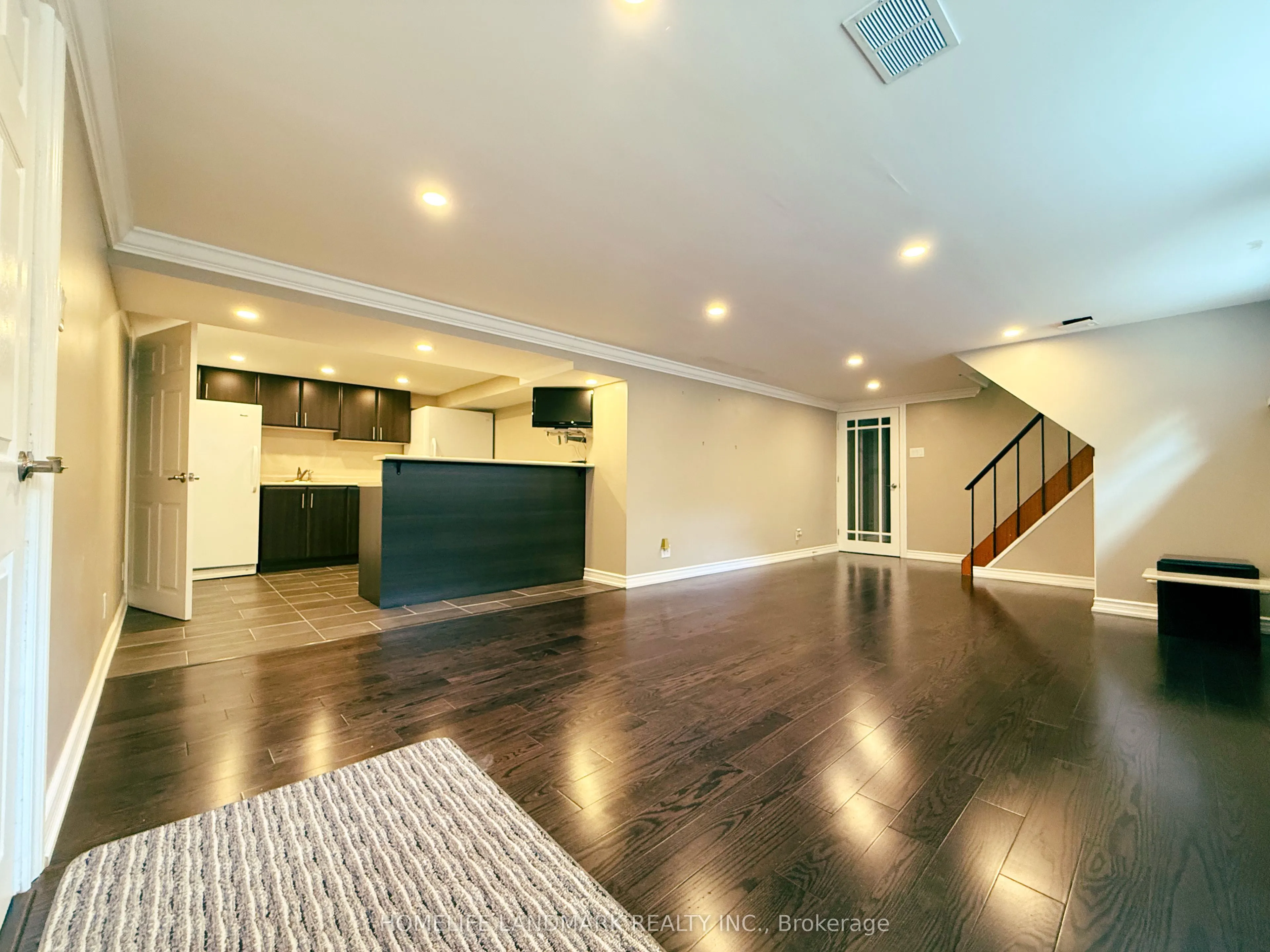 83 Emmeline Crescent