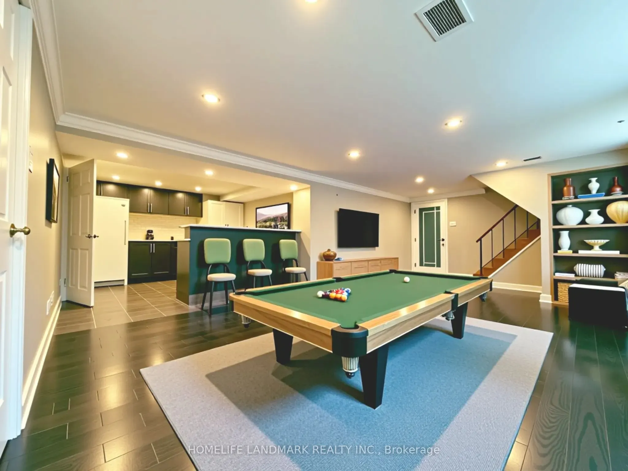 83 Emmeline Crescent