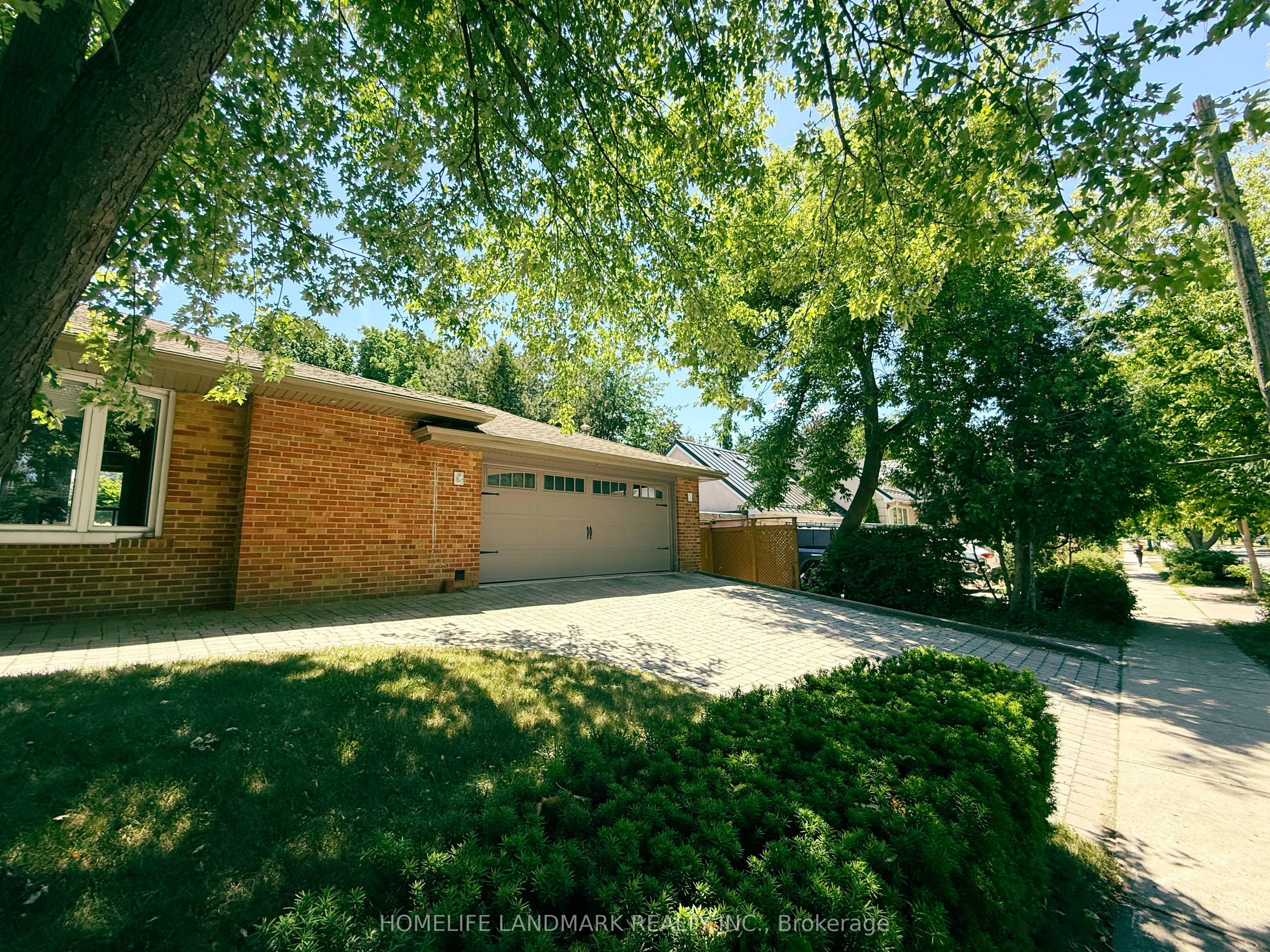 83 Emmeline Crescent