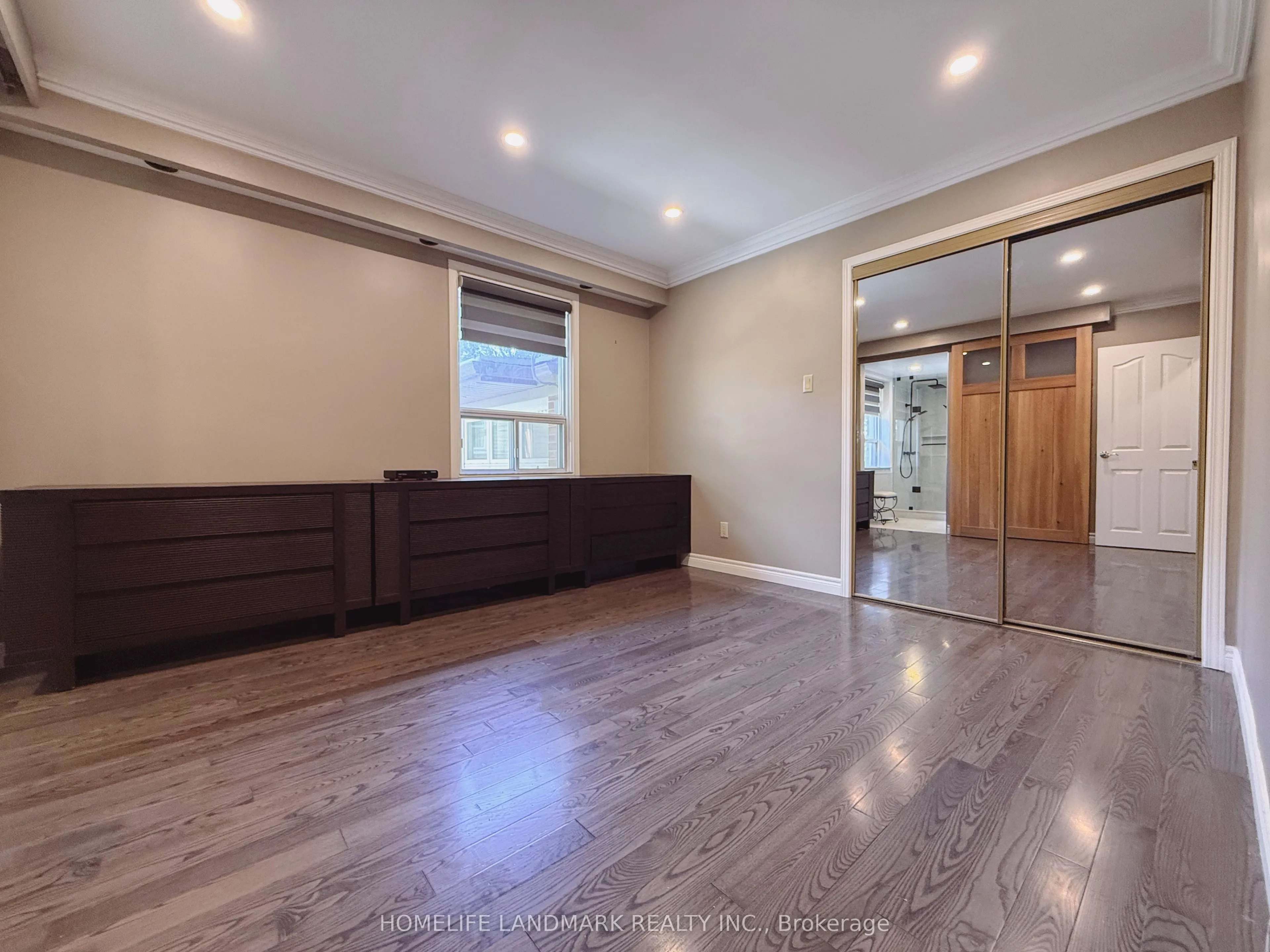 83 Emmeline Crescent