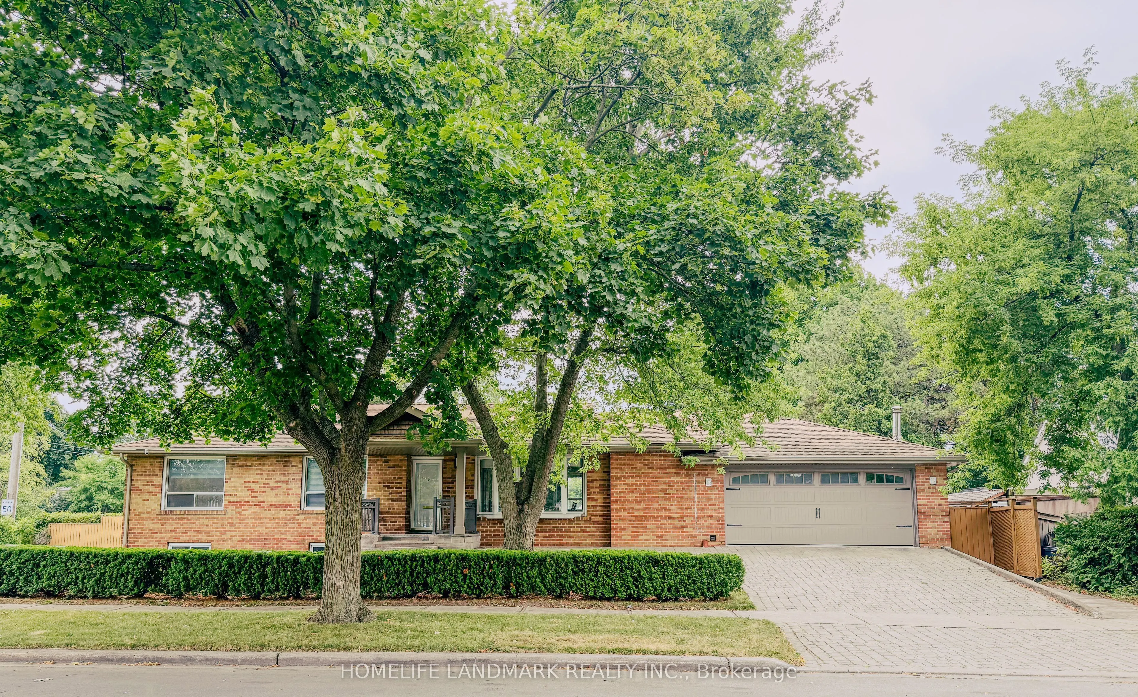 83 Emmeline Crescent