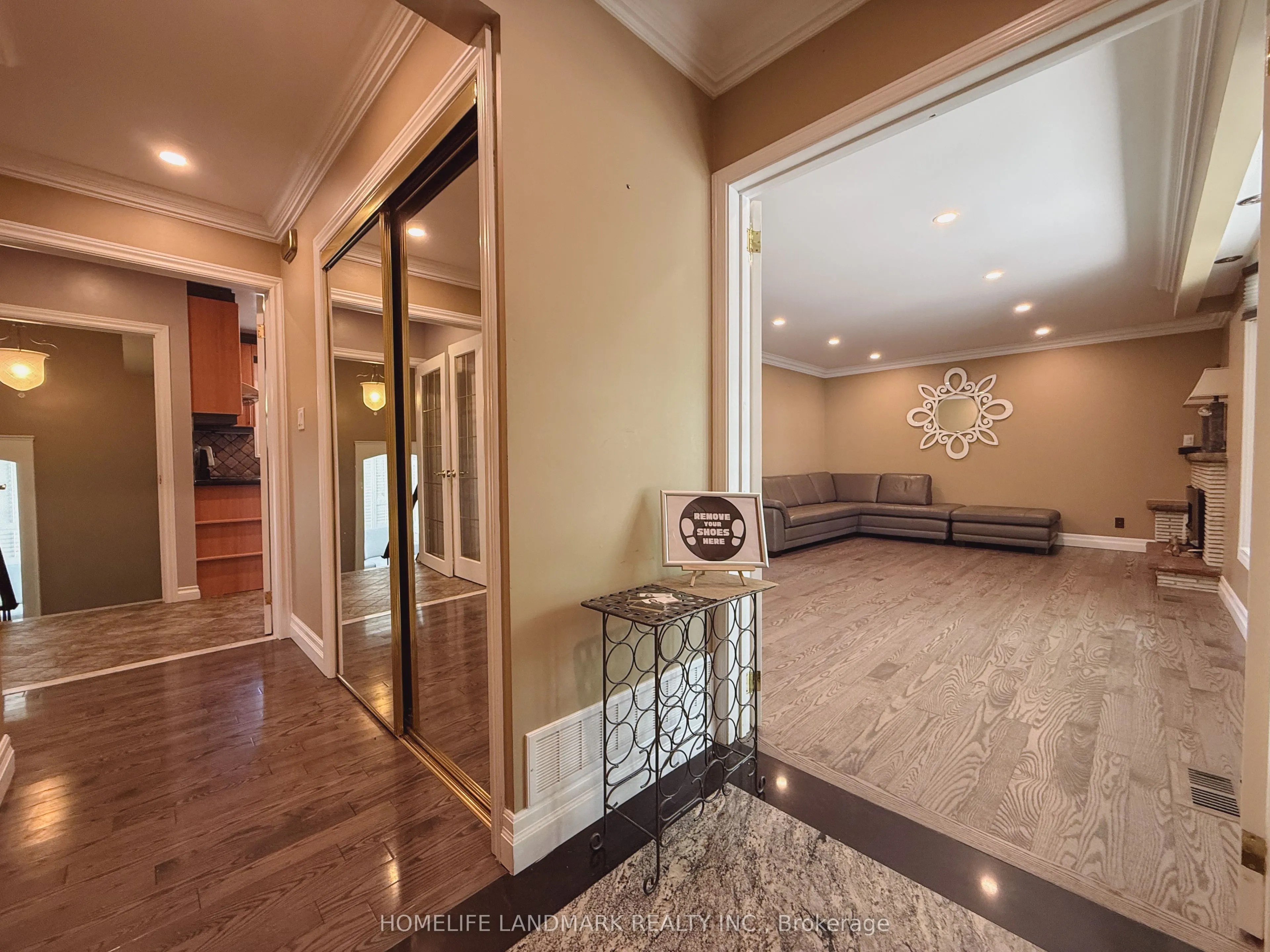 83 Emmeline Crescent