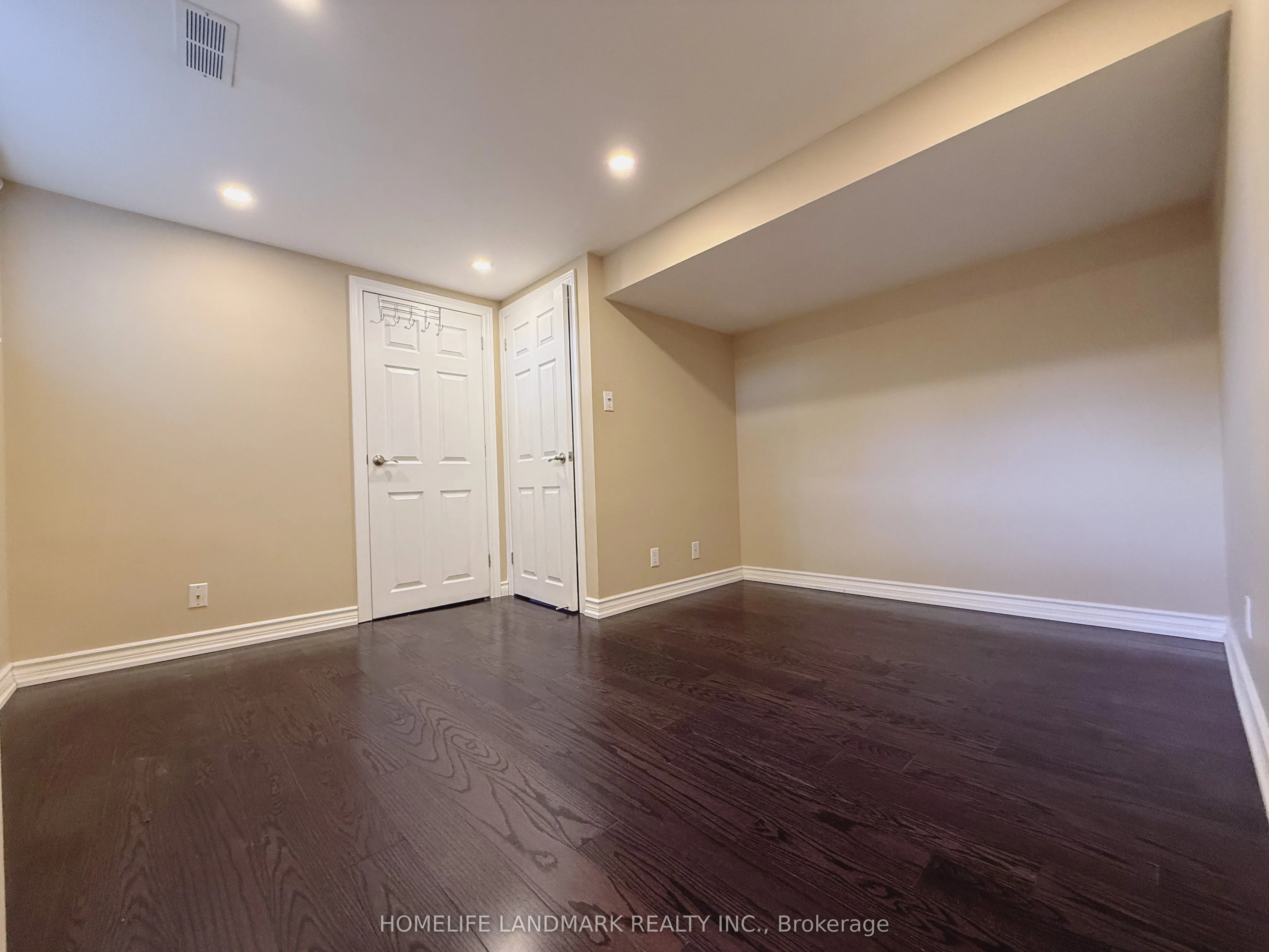 83 Emmeline Crescent