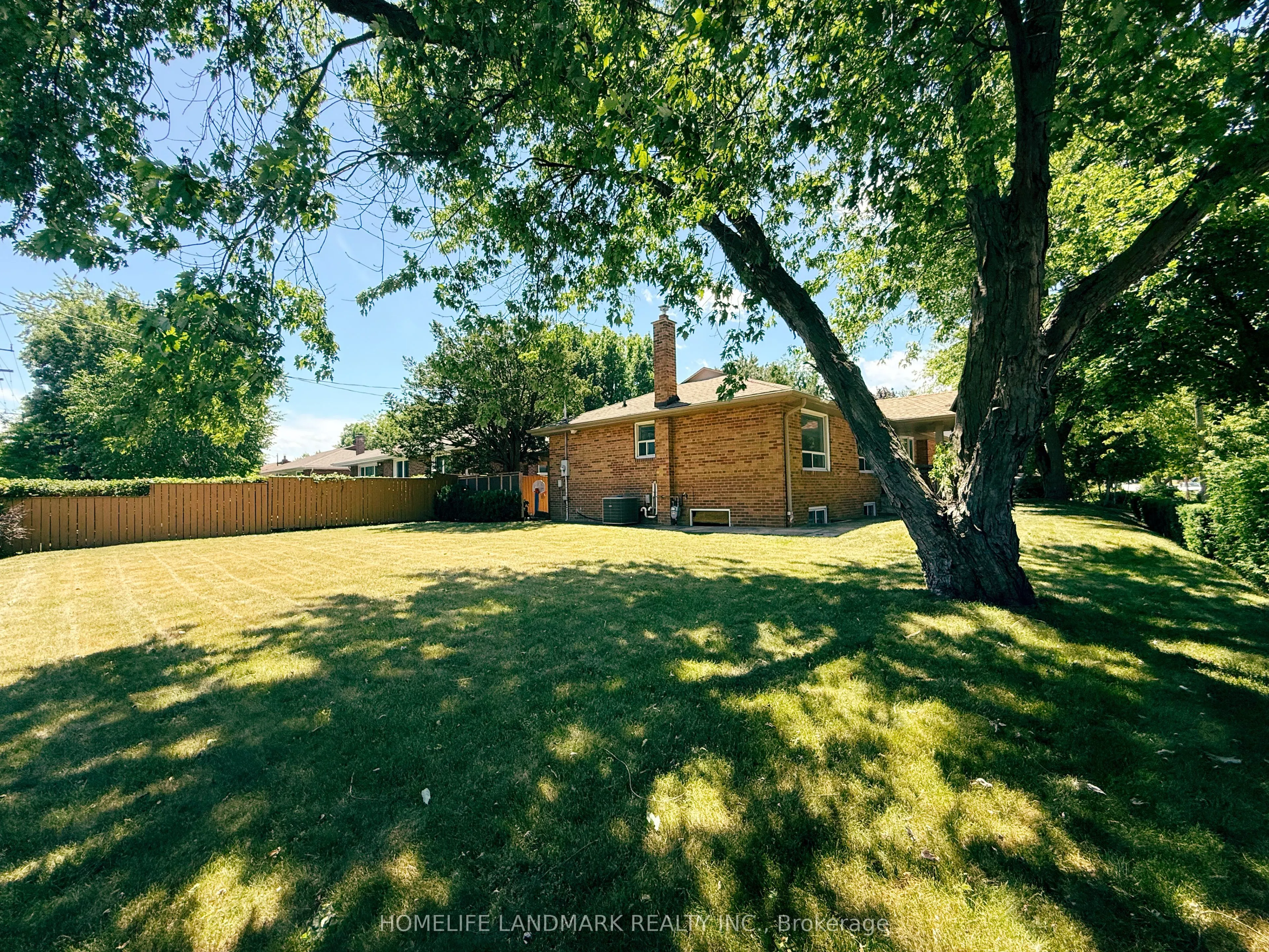 83 Emmeline Crescent